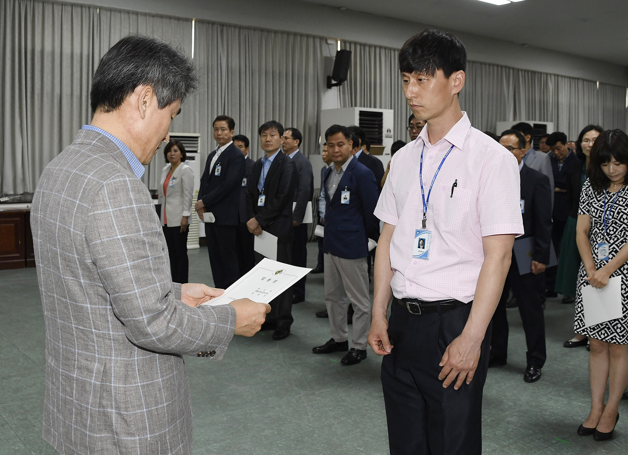 20170629-2017년 하반기 정기인사발령 발령장 수여 158310.jpg