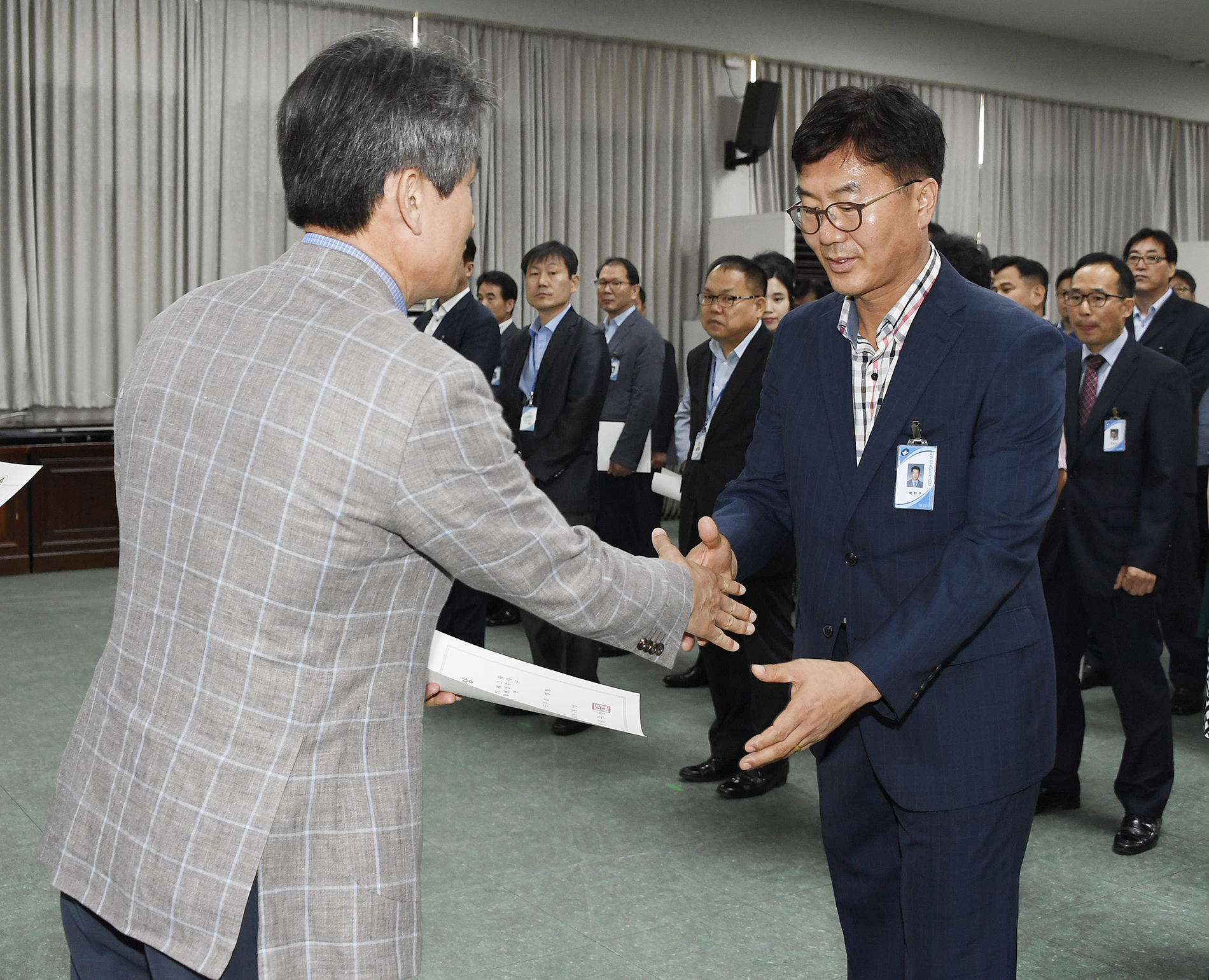 20170629-2017년 하반기 정기인사발령 발령장 수여 158062.jpg