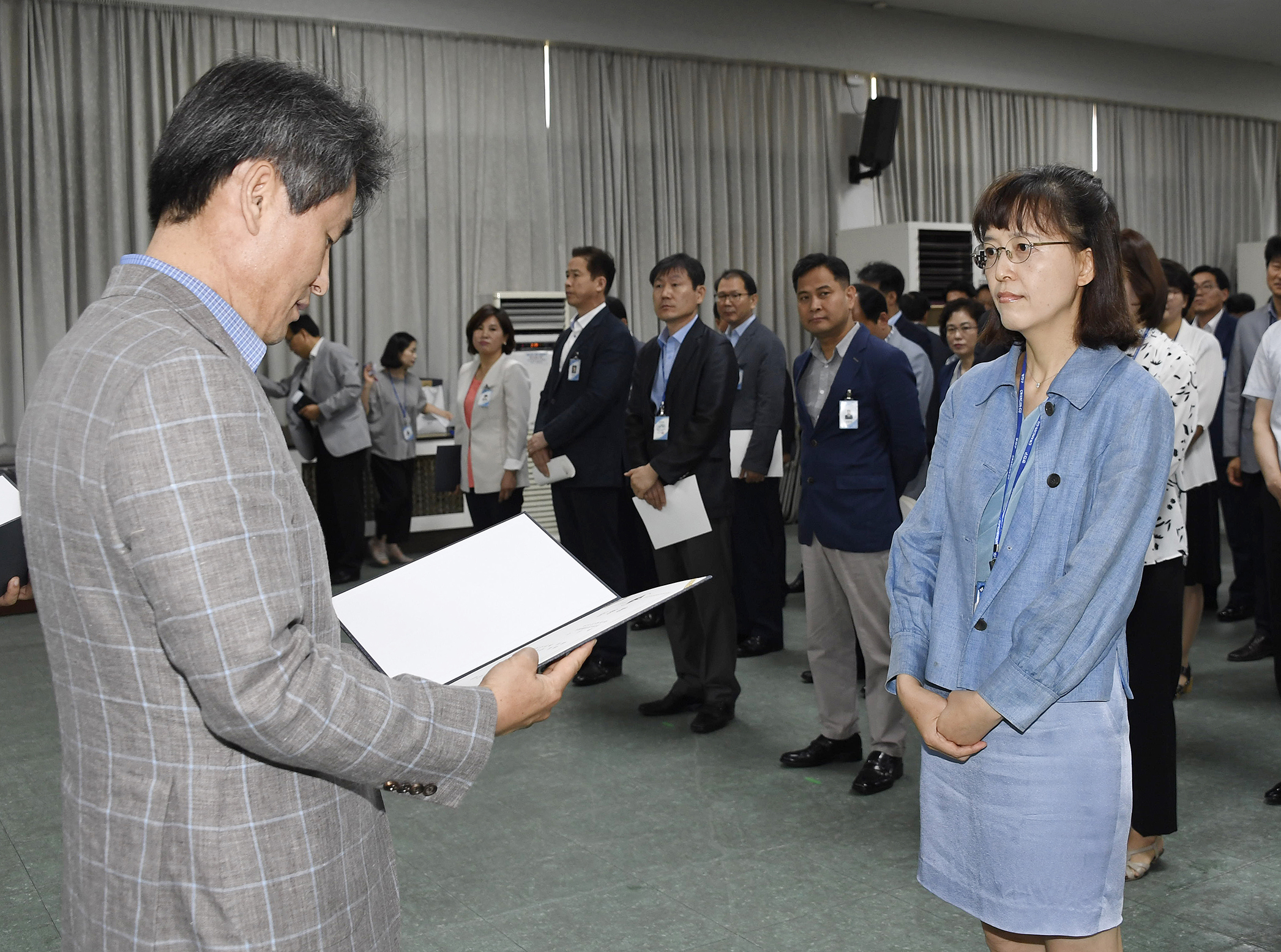 20170629-2017년 하반기 정기인사발령 발령장 수여 158083.jpg