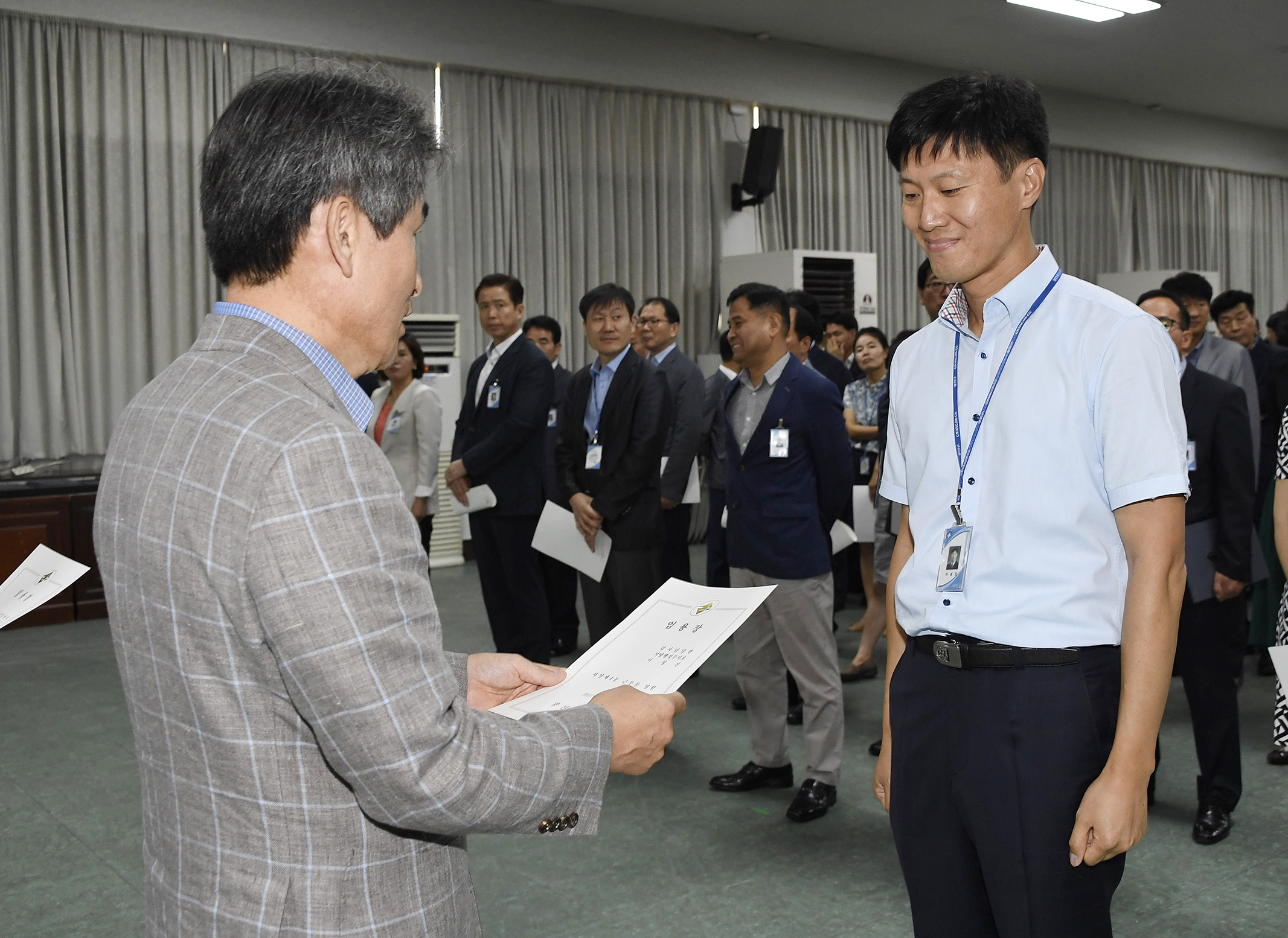 20170629-2017년 하반기 정기인사발령 발령장 수여 158131.jpg