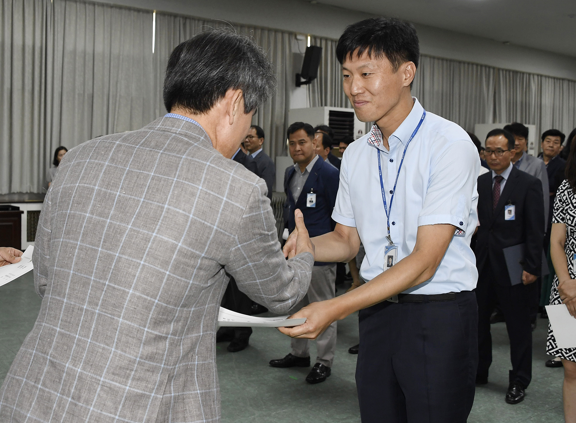 20170629-2017년 하반기 정기인사발령 발령장 수여 158132.jpg