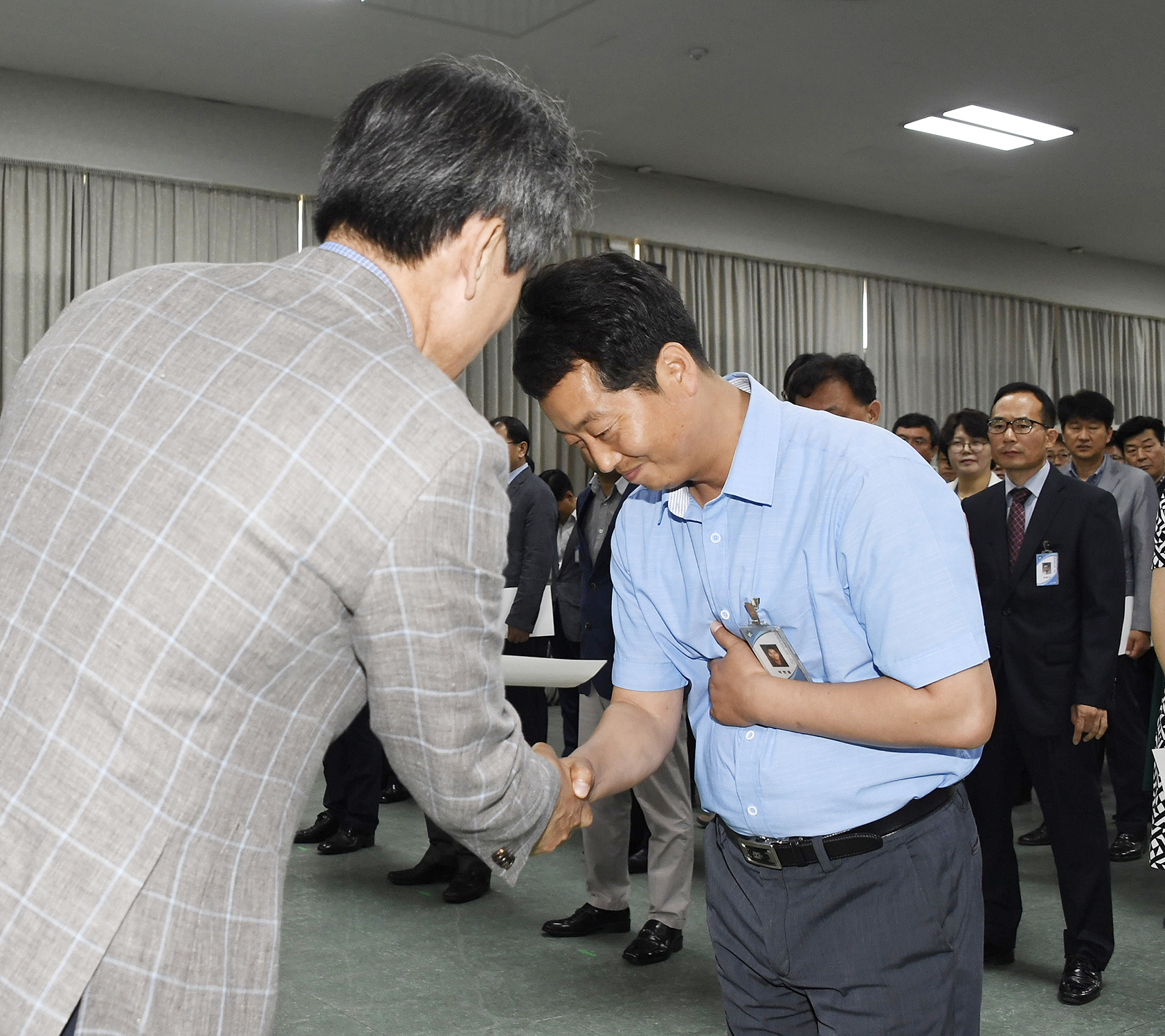 20170629-2017년 하반기 정기인사발령 발령장 수여 158153.jpg