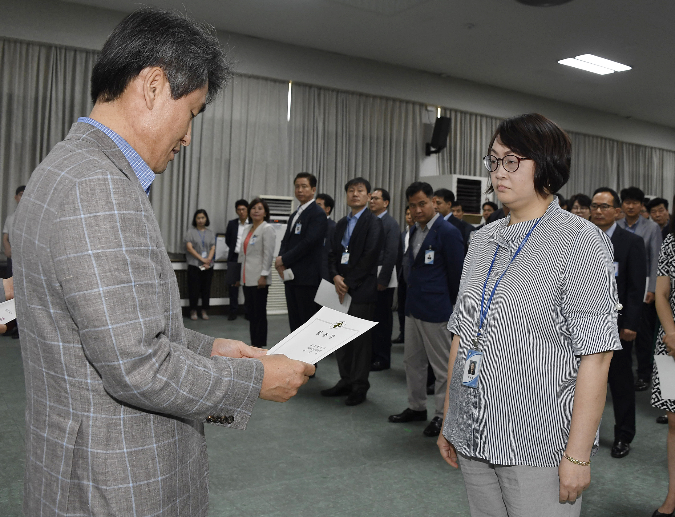 20170629-2017년 하반기 정기인사발령 발령장 수여 158154.jpg