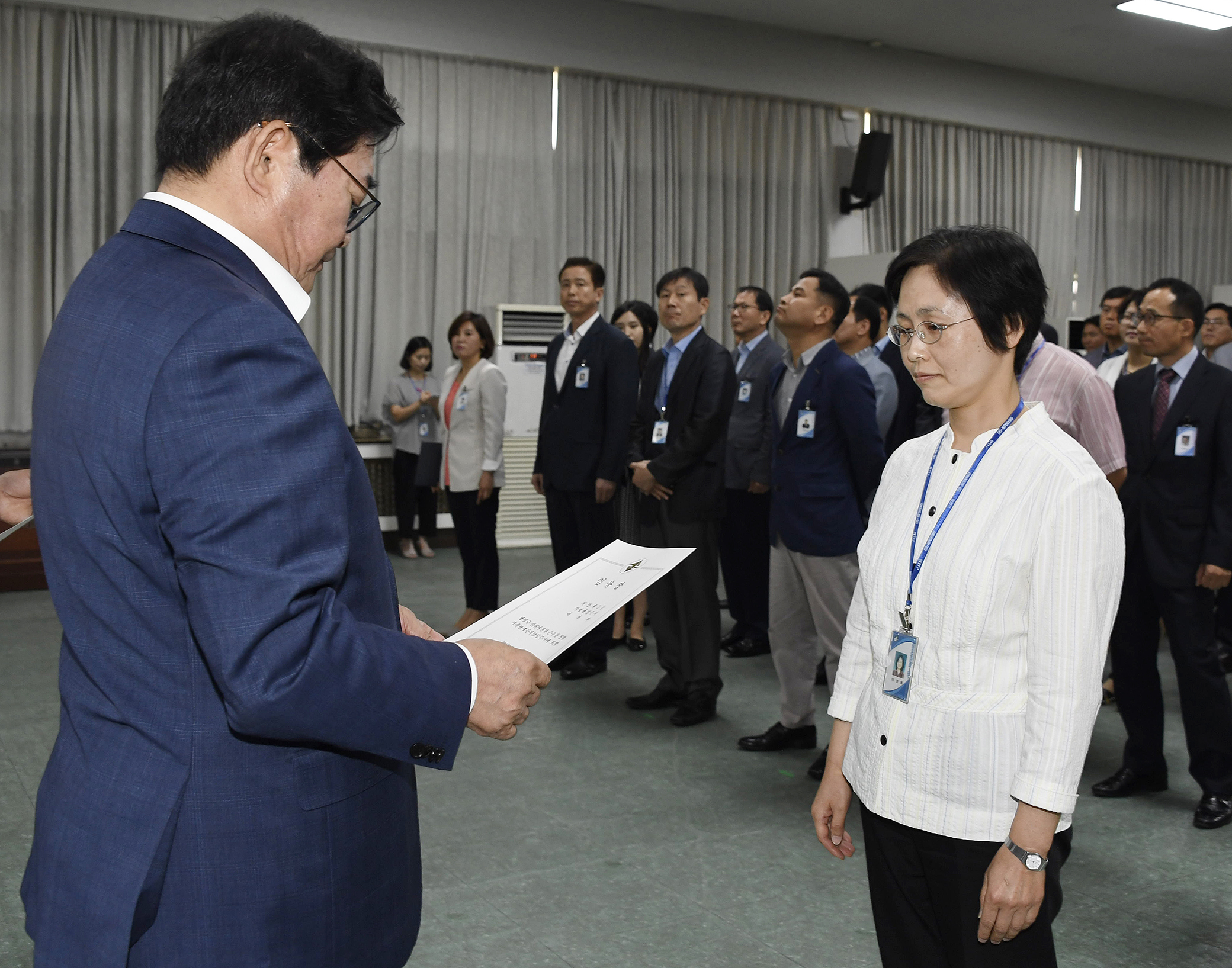 20170629-2017년 하반기 정기인사발령 발령장 수여 157927.jpg