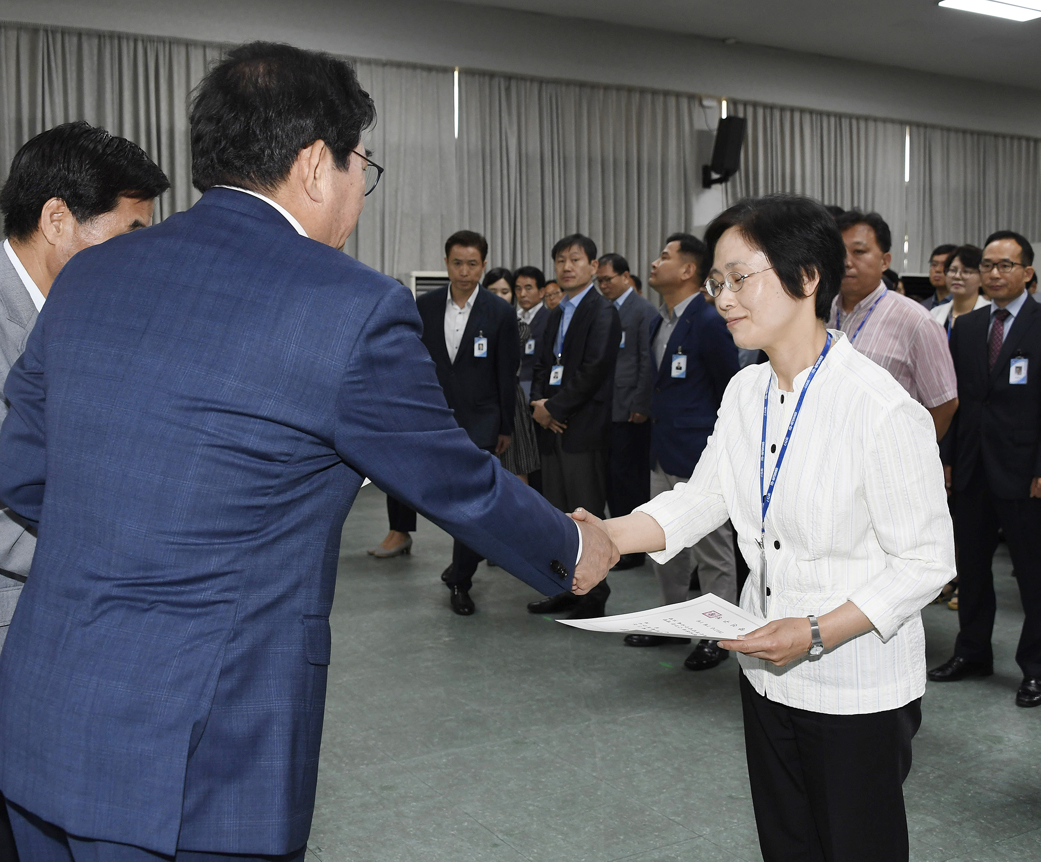 20170629-2017년 하반기 정기인사발령 발령장 수여 157929.jpg