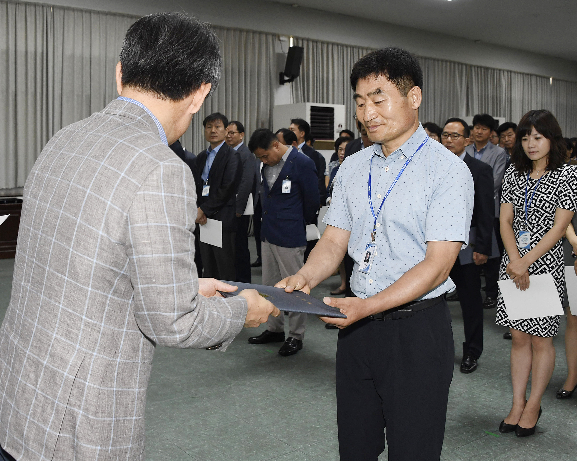 20170629-2017년 하반기 정기인사발령 발령장 수여 158185.jpg