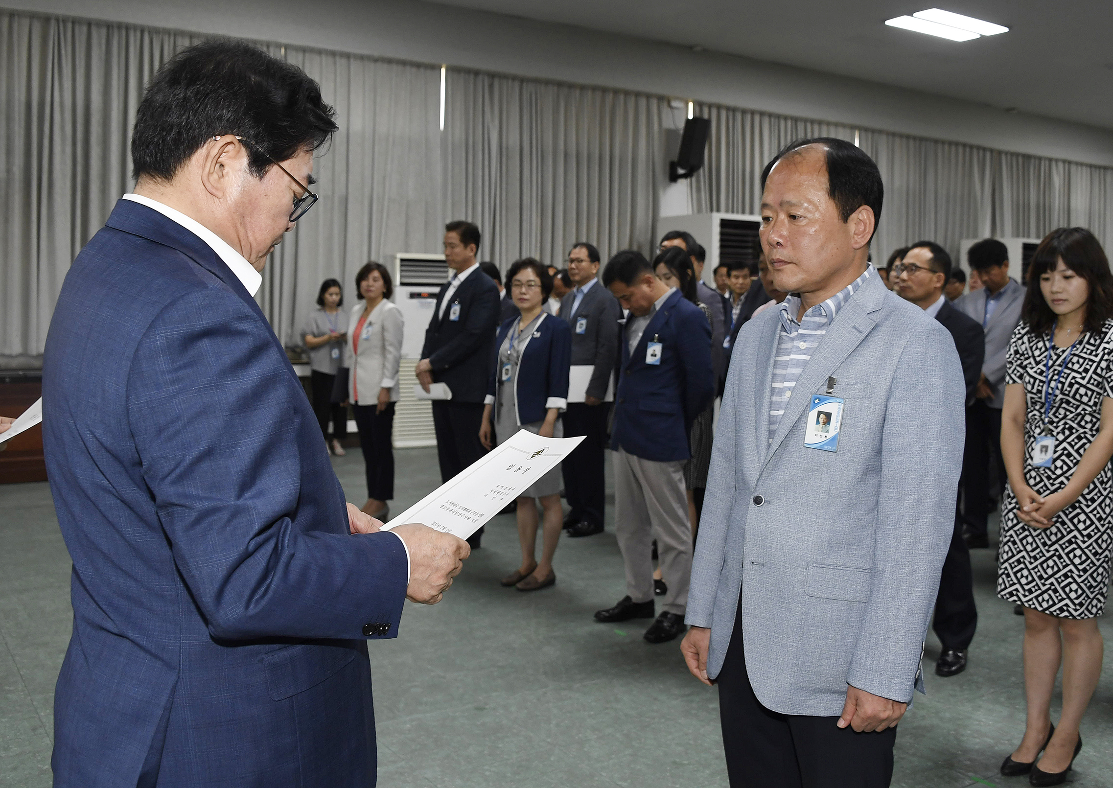 20170629-2017년 하반기 정기인사발령 발령장 수여 157976.jpg