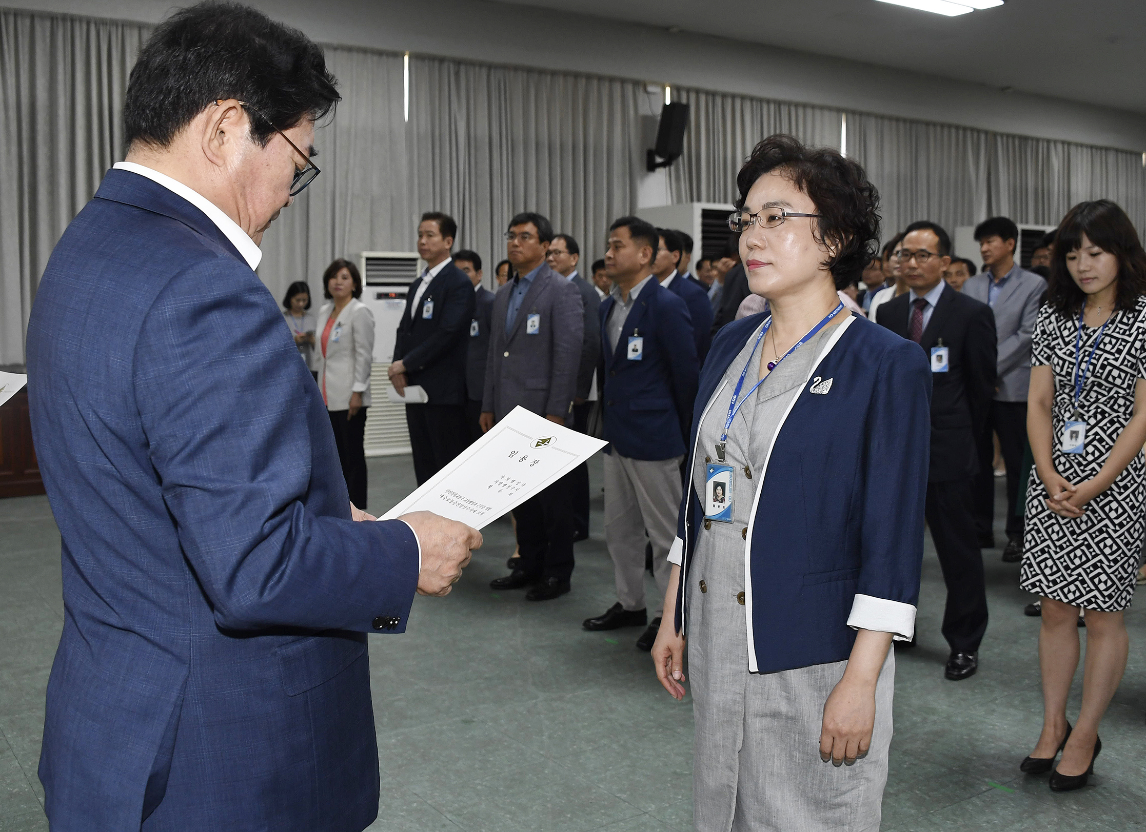 20170629-2017년 하반기 정기인사발령 발령장 수여 157979.jpg