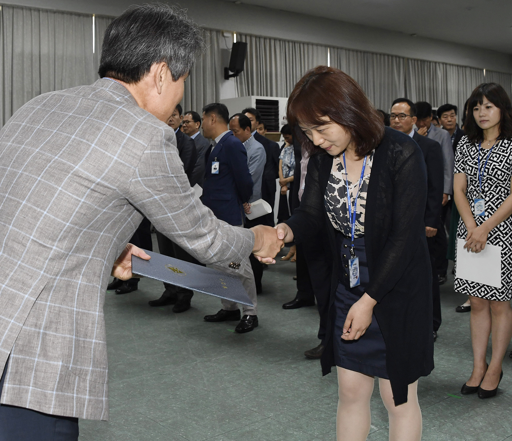 20170629-2017년 하반기 정기인사발령 발령장 수여 158235.jpg