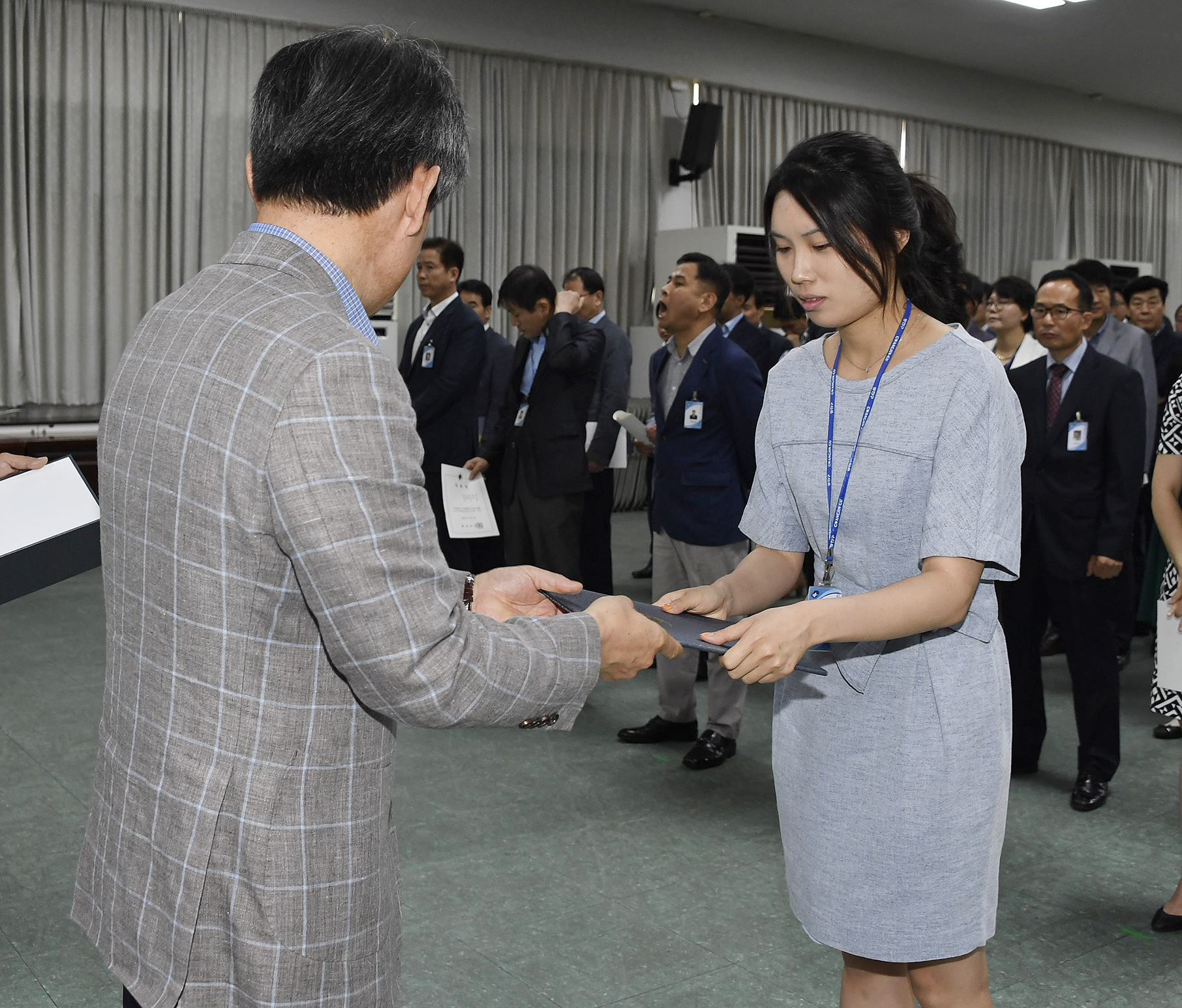 20170629-2017년 하반기 정기인사발령 발령장 수여 158248.jpg