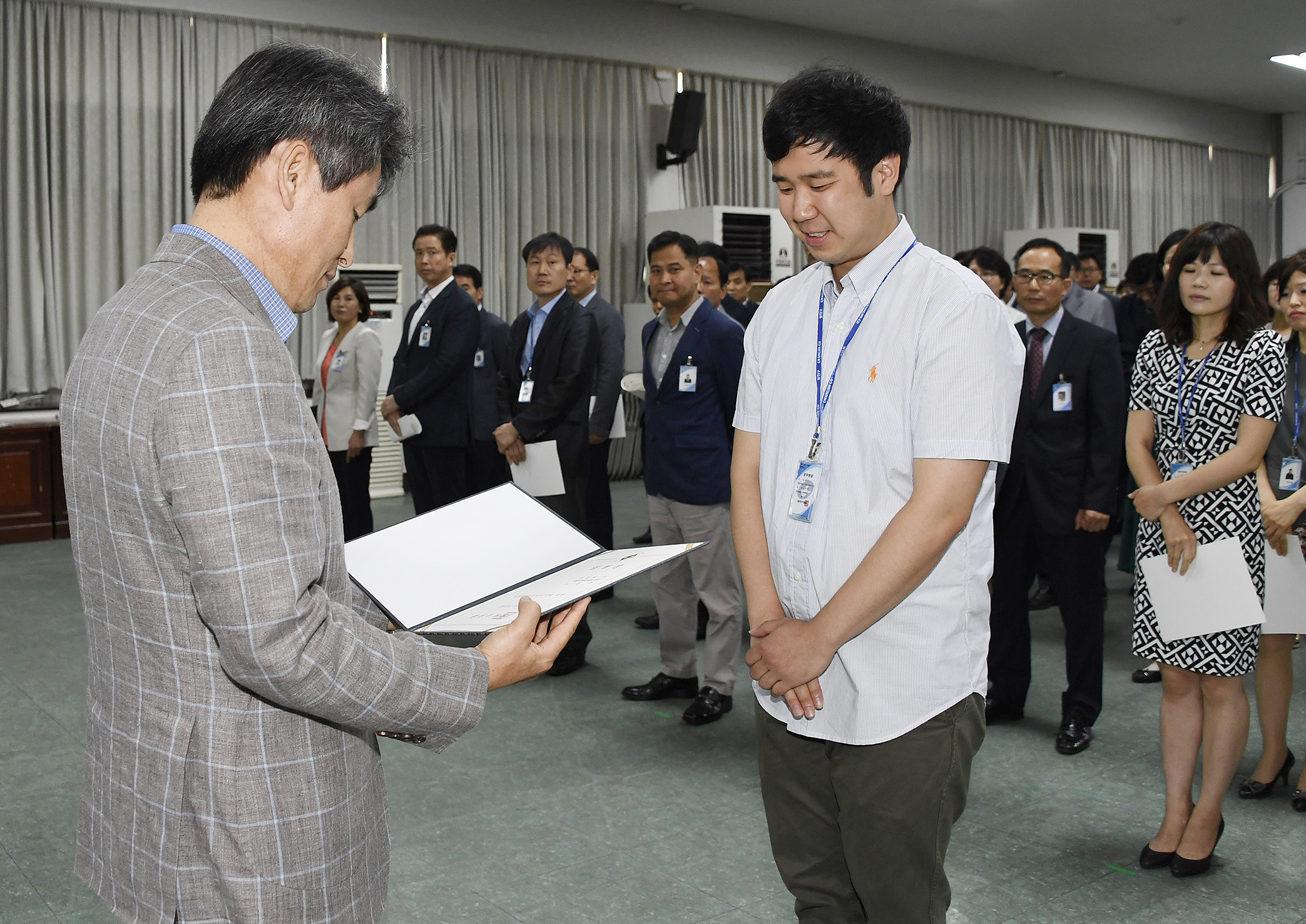 20170629-2017년 하반기 정기인사발령 발령장 수여 158254.jpg