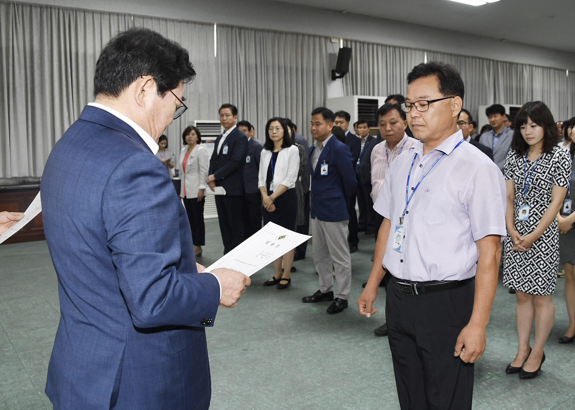 20170629-2017년 하반기 정기인사발령 발령장 수여 157999.jpg