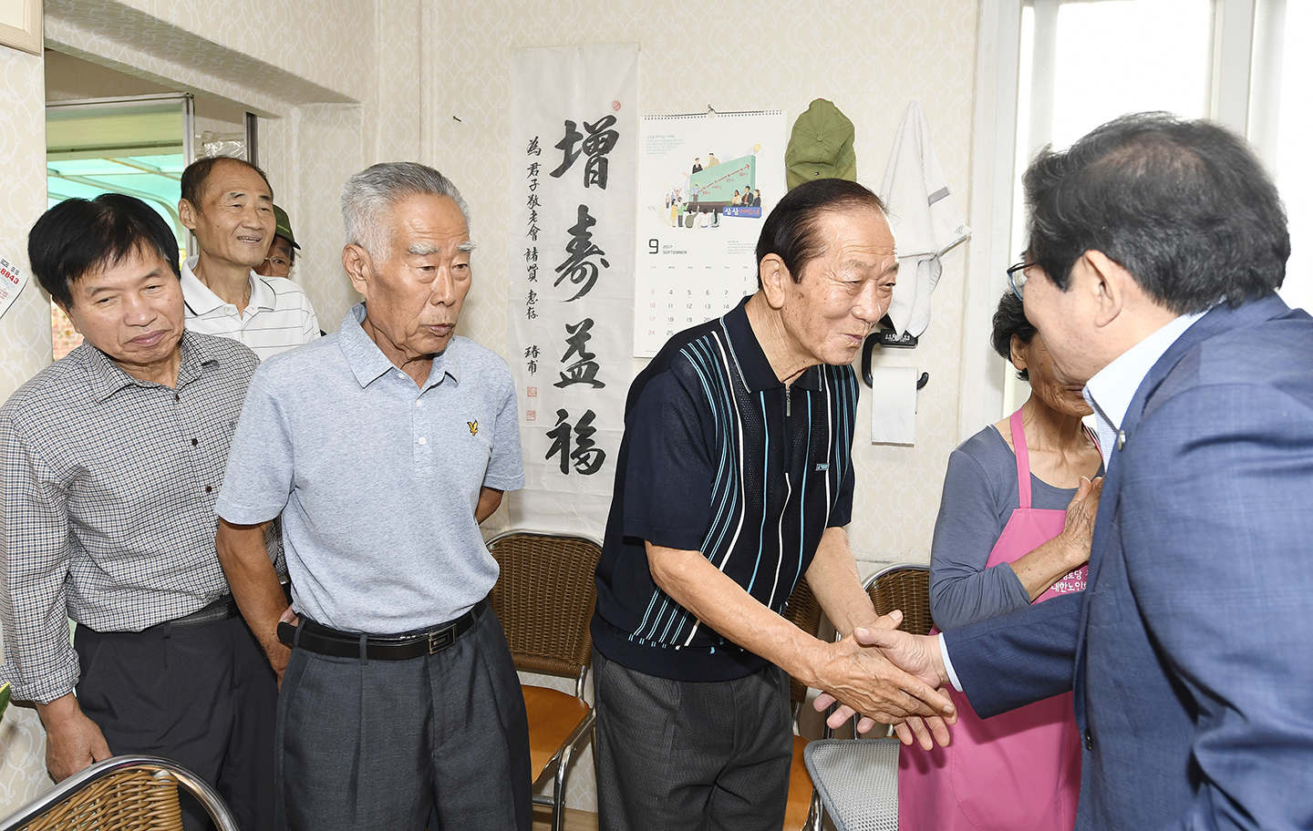 20170927-추석맞이 사회복지시설방문 161478.jpg