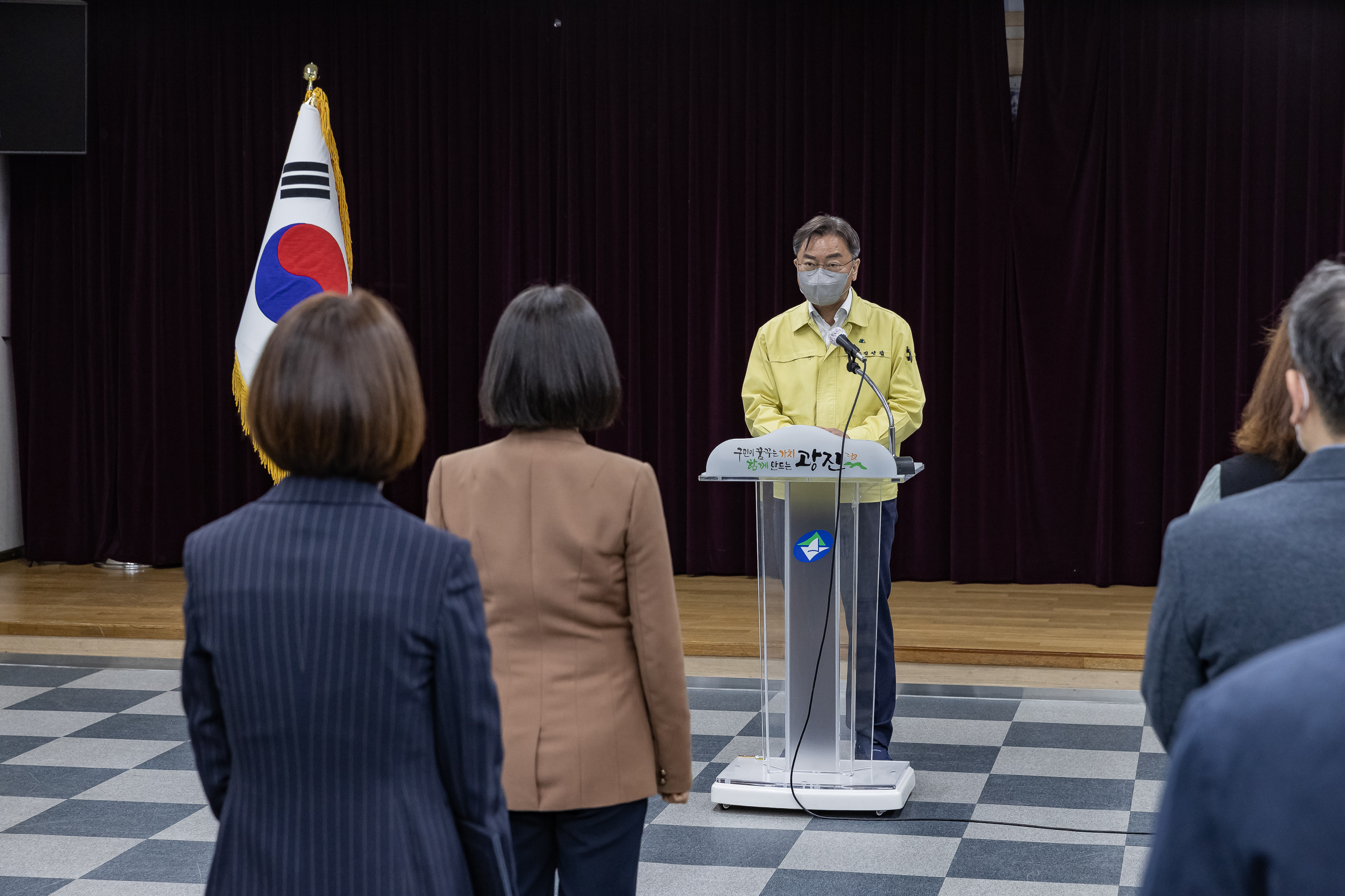 20210430-6급으로의 승진 임명장 수여식 20210430-000114_s_163939.jpg