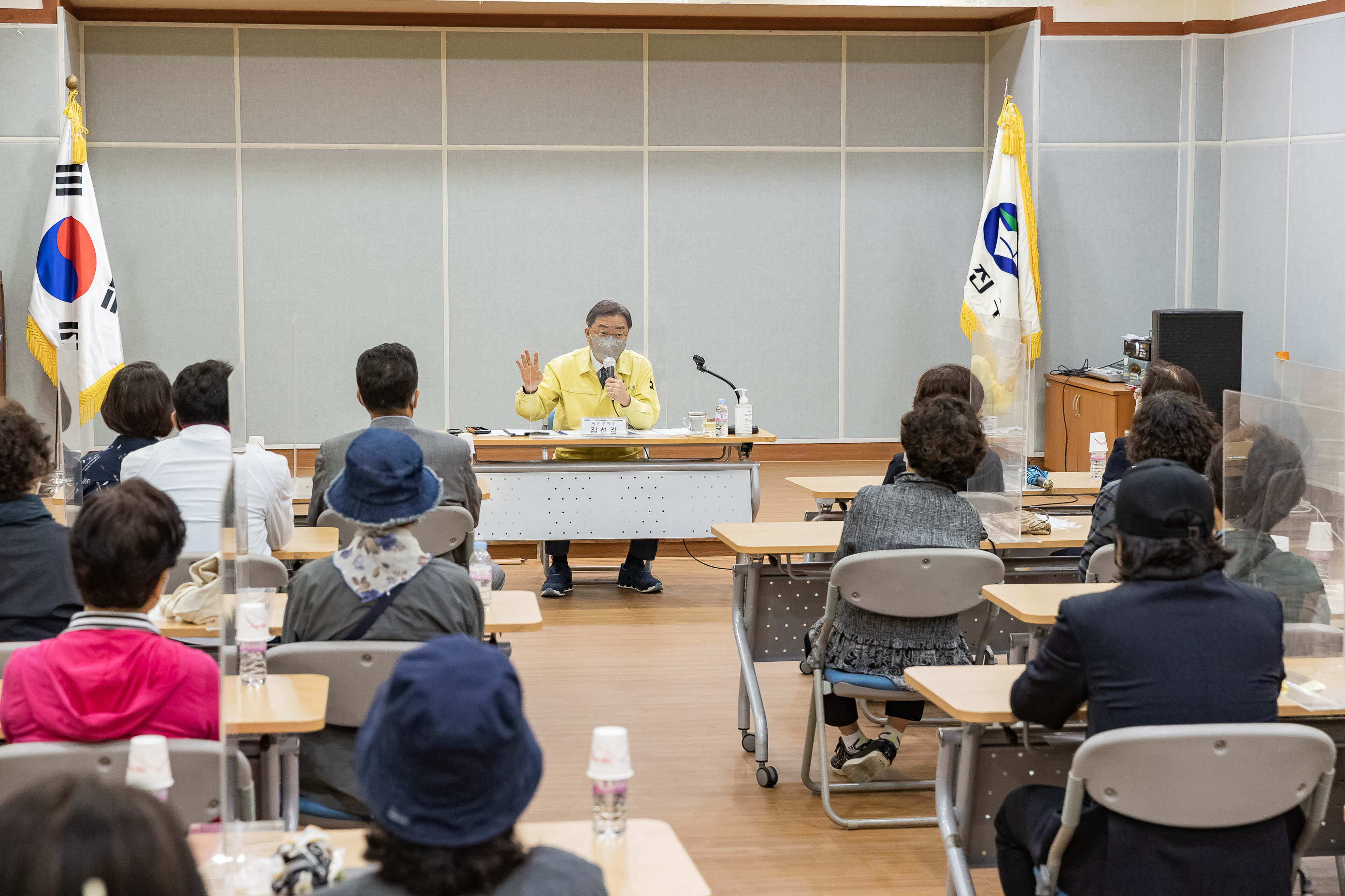 20210517-우문현답-주민과의 대화 - 능동 주민센터 20210517-000386_s_175026.jpg