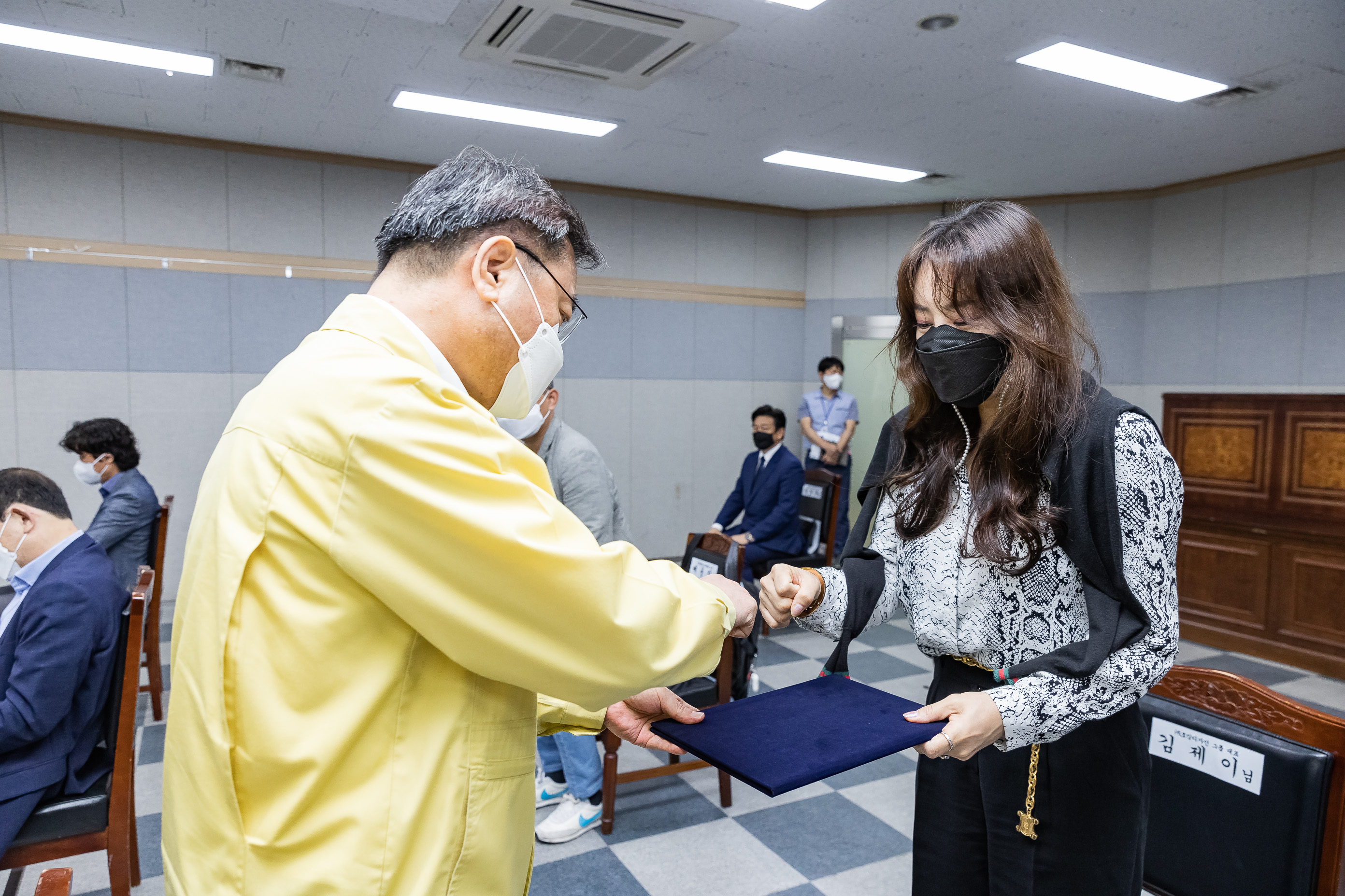 20210608-2021년 광진구 건축위원회 신규위원 위촉식 20210608-000129_s_104522.jpg