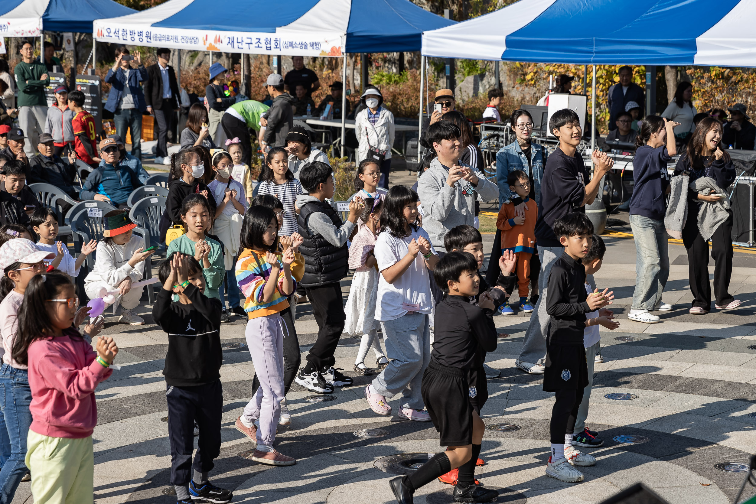 20231028-광장동 주민 한마당 광나루 해오름 축제 231028-0329_G_154707.jpg