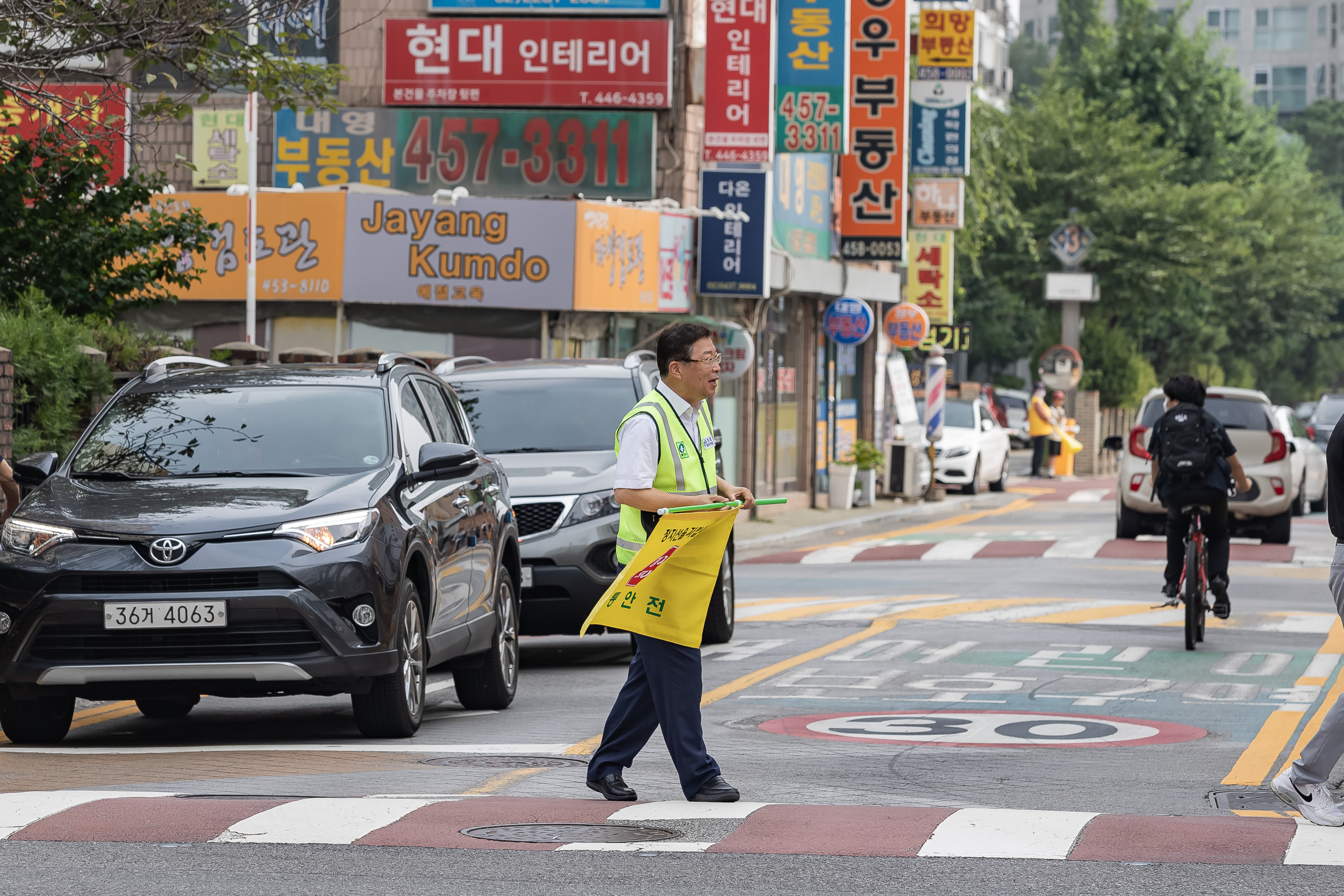 20230704-등굣길 꿈나무 교통안전지킴이 230704-0049_G_170903.jpg