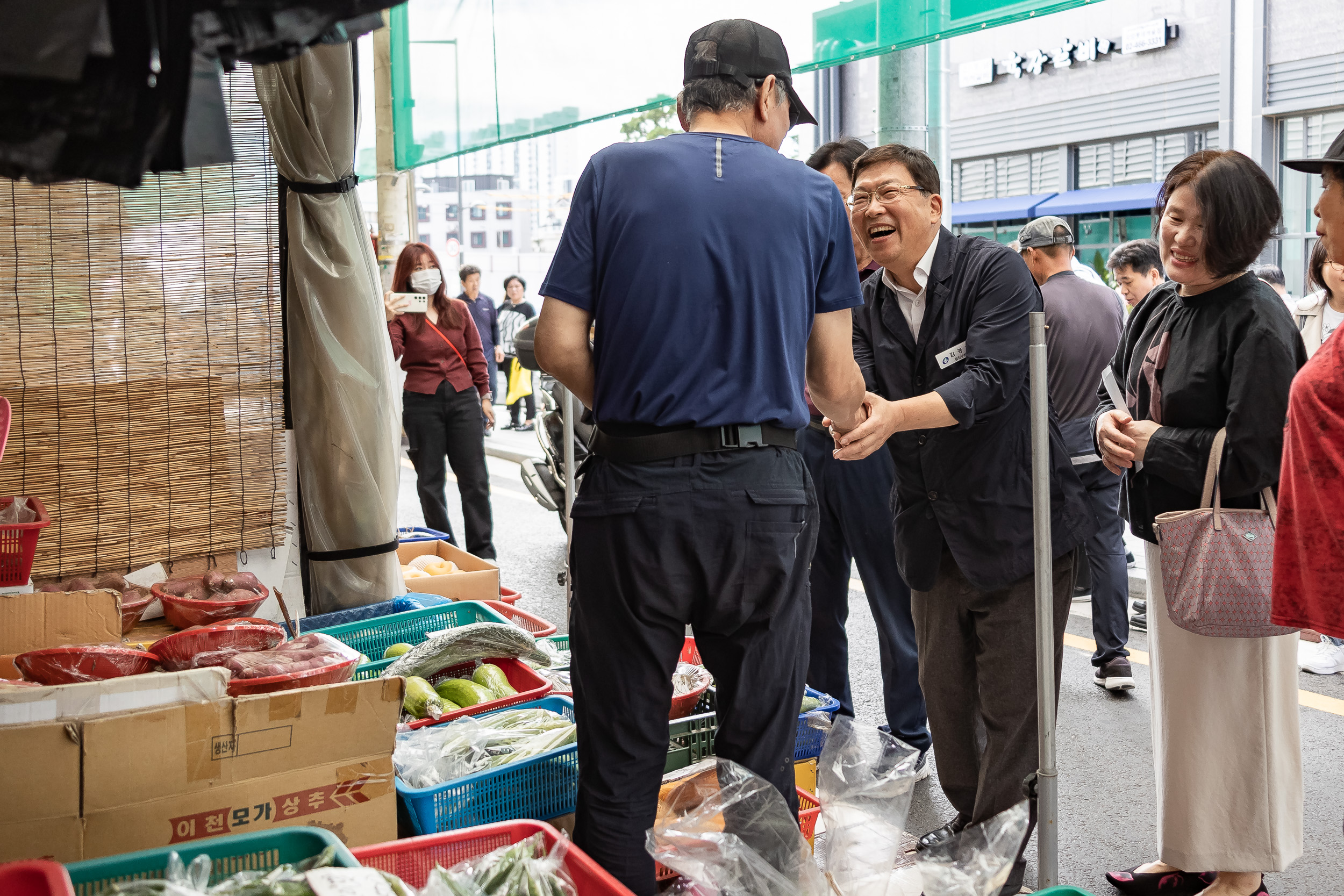 20230925-추석 명절맞이 전통시장 방문 230925-0165_G_110708.jpg