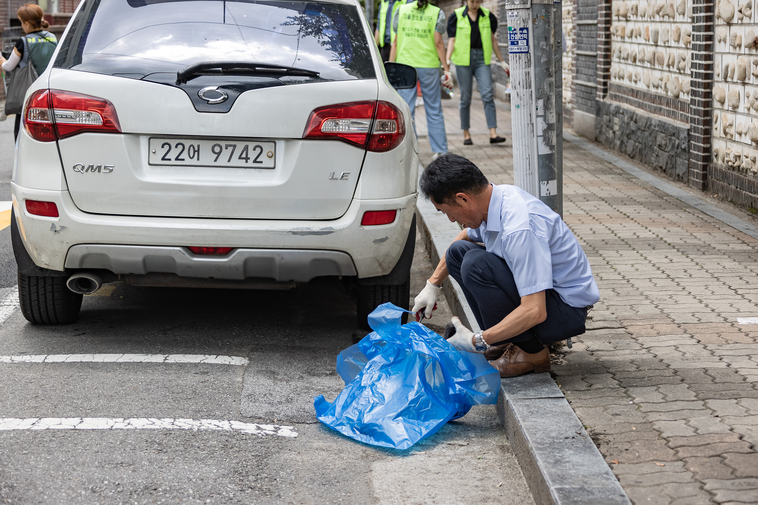 20230622-제10회 주민과 함께하는 골목 청소(구의3동) 230622-1095_G_113351.jpg