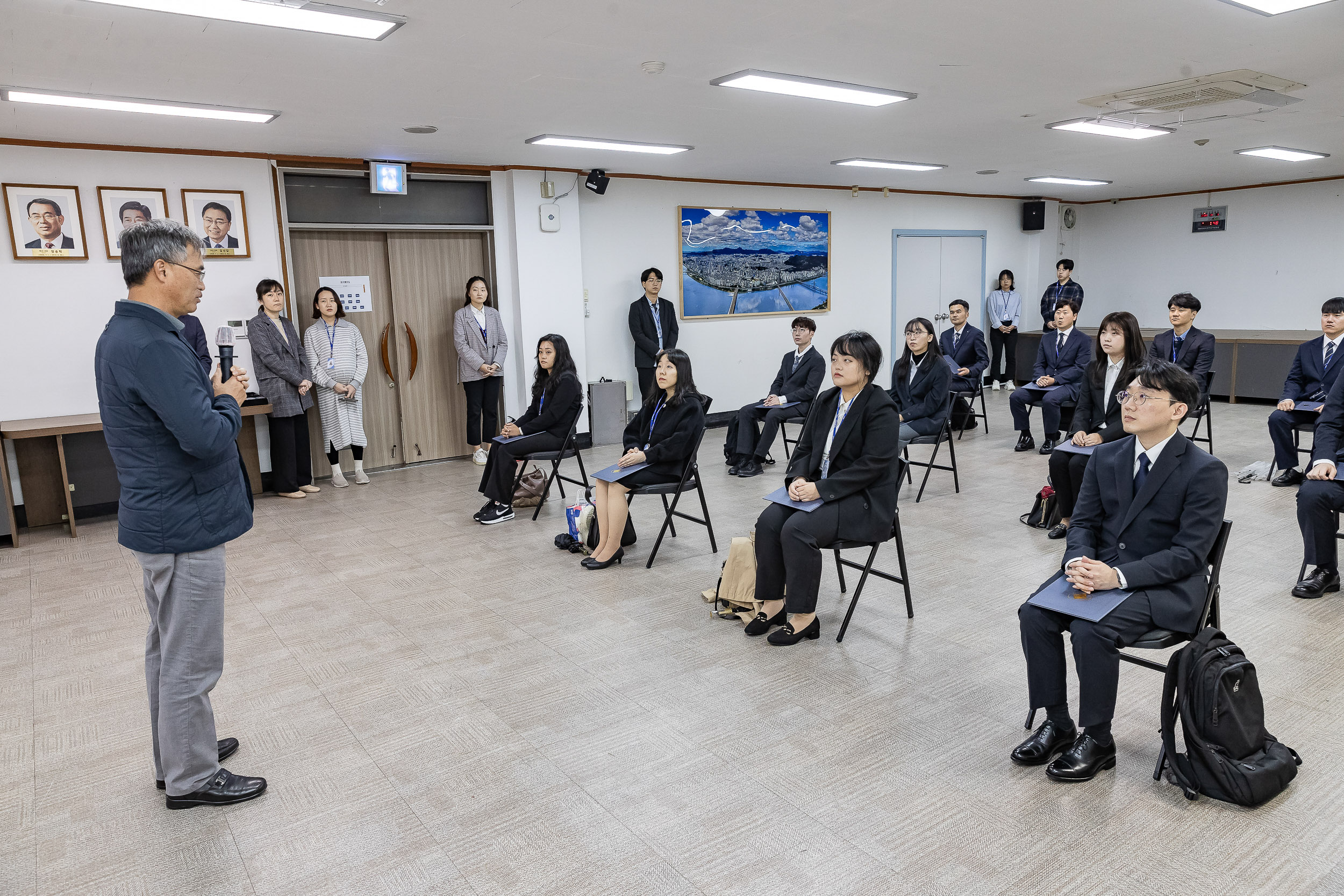 20231106-2023년 하반기 기술직 신규임용후보자 임명장 수여식 231106_0215_G_G_185331.jpg