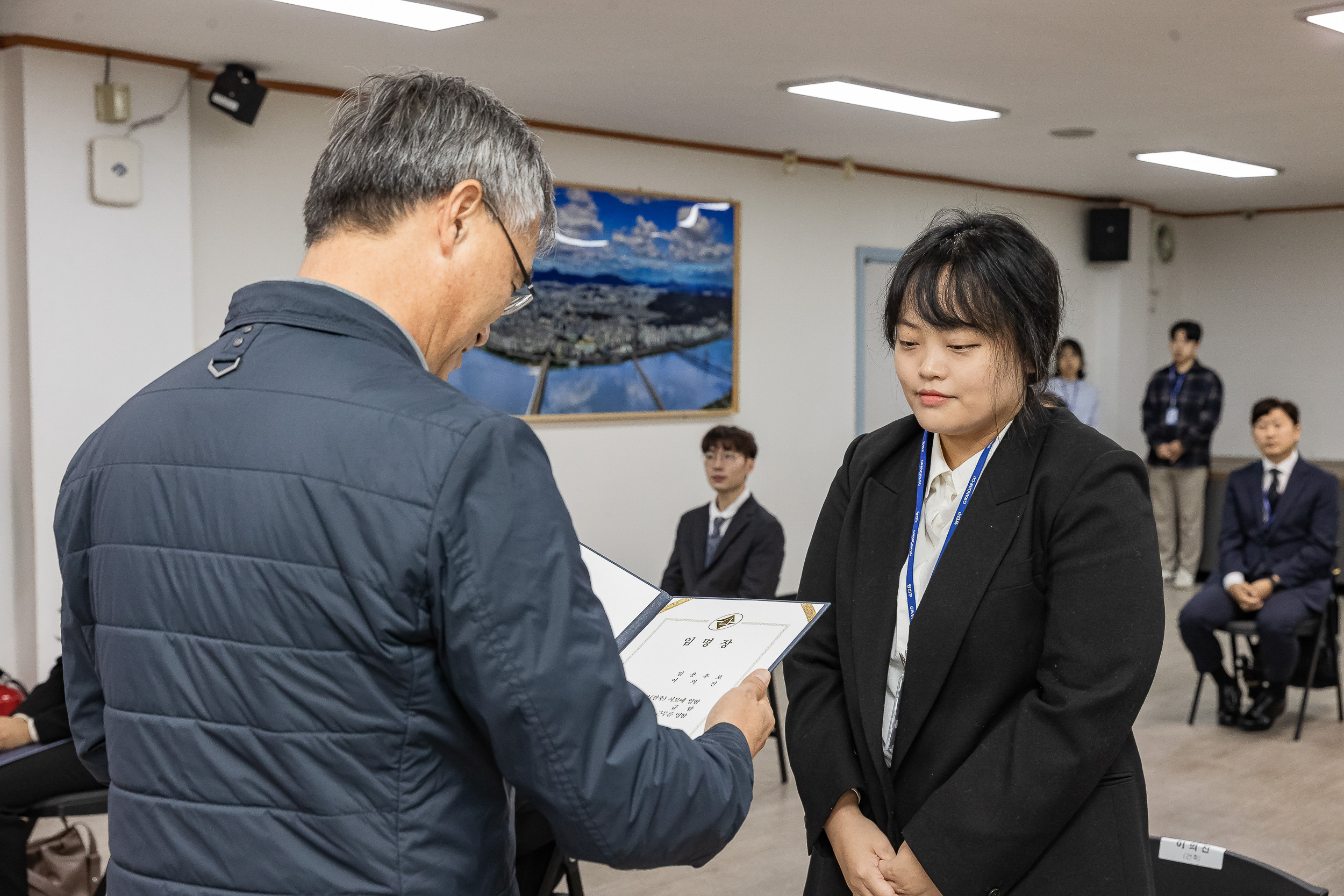 20231106-2023년 하반기 기술직 신규임용후보자 임명장 수여식 231106_0034_G_G_185328.jpg