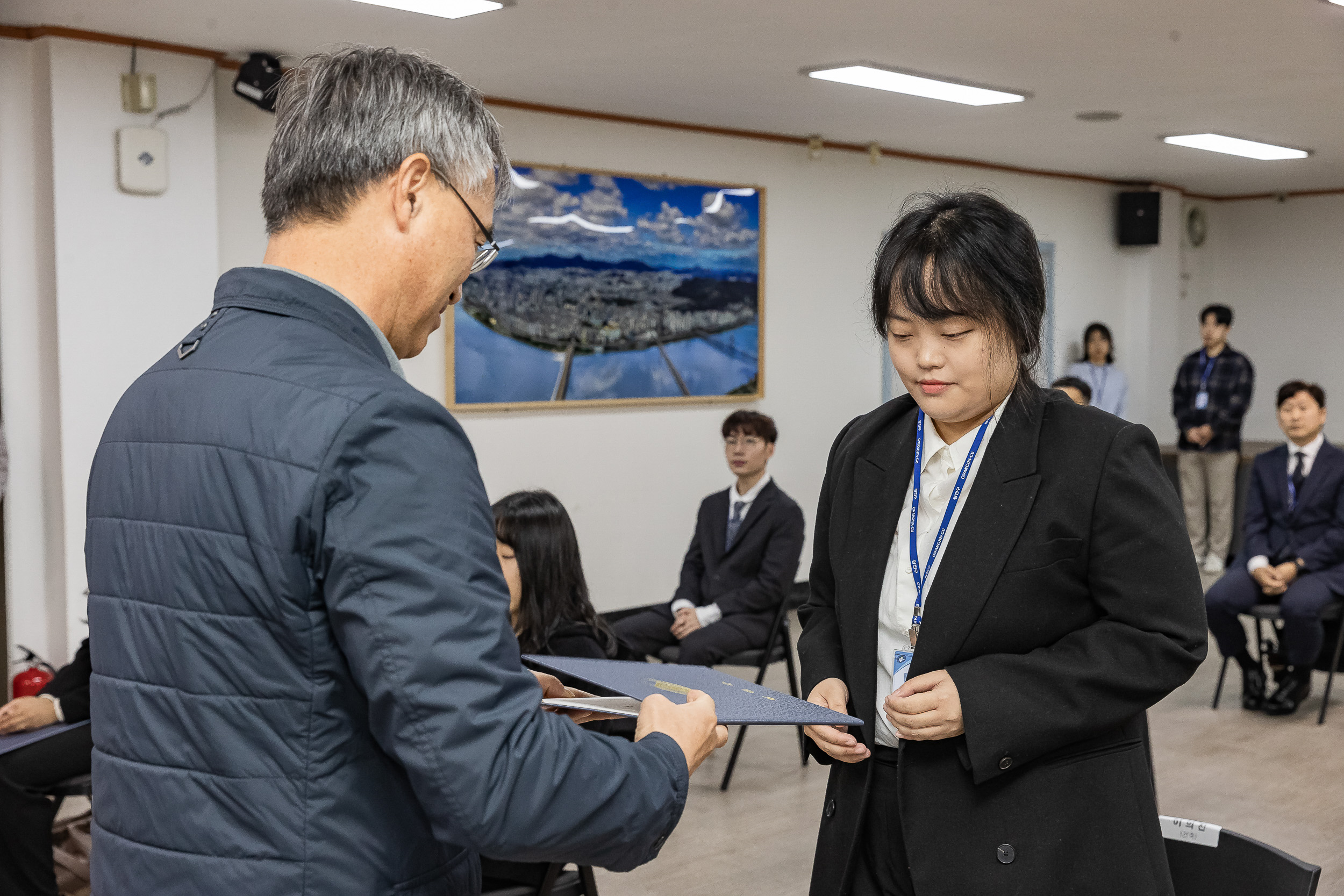 20231106-2023년 하반기 기술직 신규임용후보자 임명장 수여식 231106_0038_G_G_185328.jpg