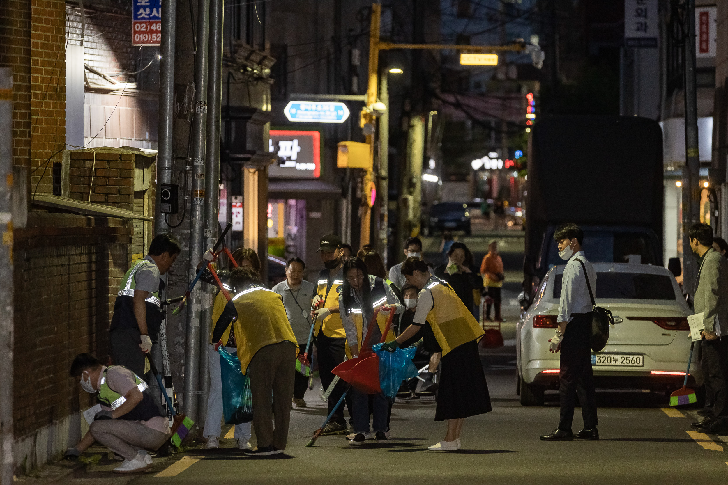 20230608-주민 합동 야간 순찰(구의1동) 230608-0117-1_G_221601.jpg