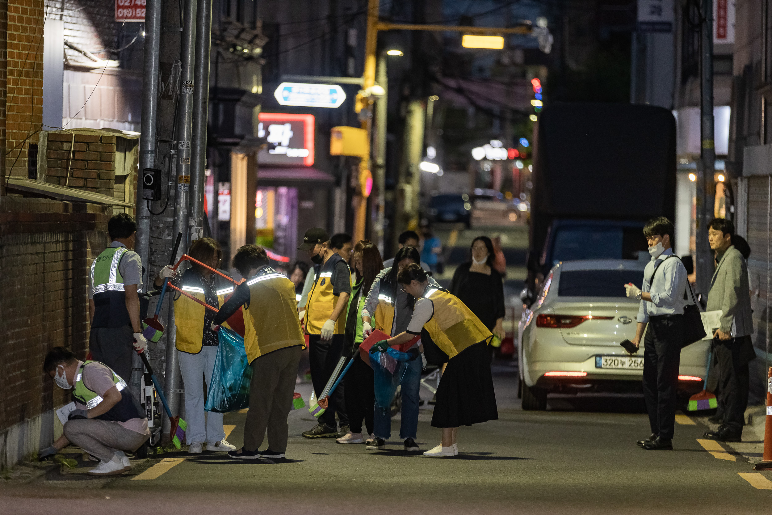 20230608-주민 합동 야간 순찰(구의1동) 230608-0119-1_G_221601.jpg