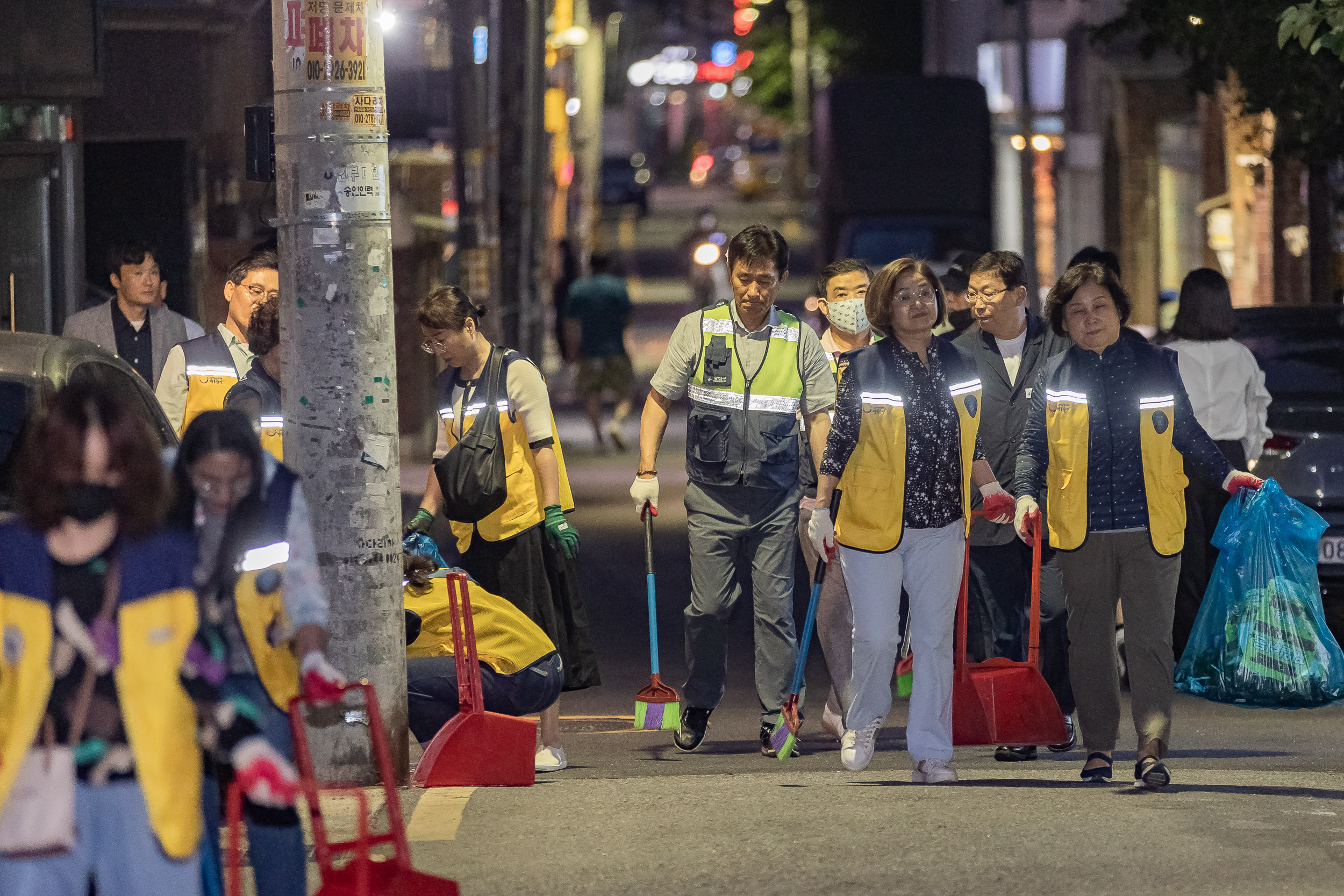 20230608-주민 합동 야간 순찰(구의1동) 230608-0136-1_G_221602.jpg