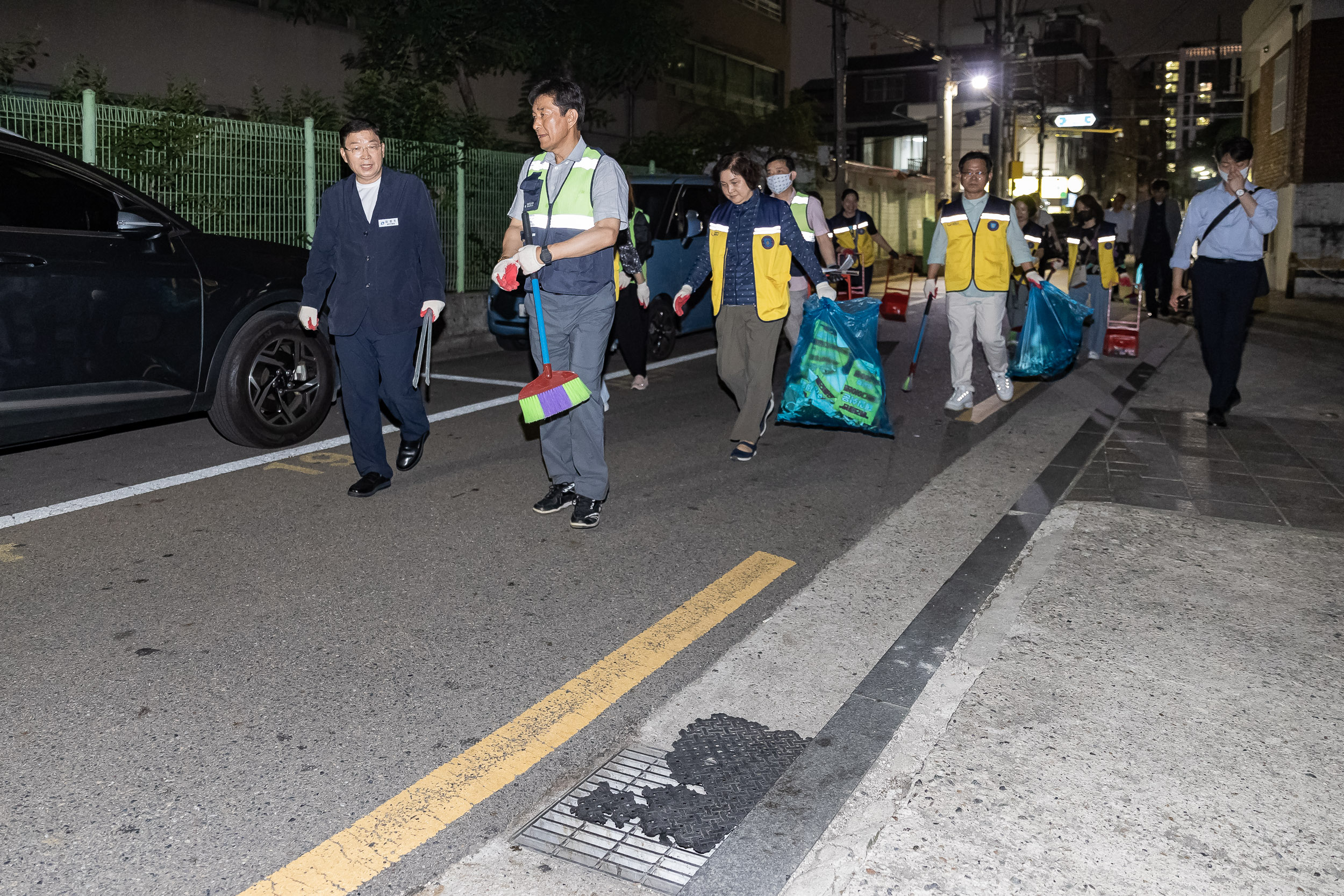 20230608-주민 합동 야간 순찰(구의1동) 230608-0325-1_G_221605.jpg