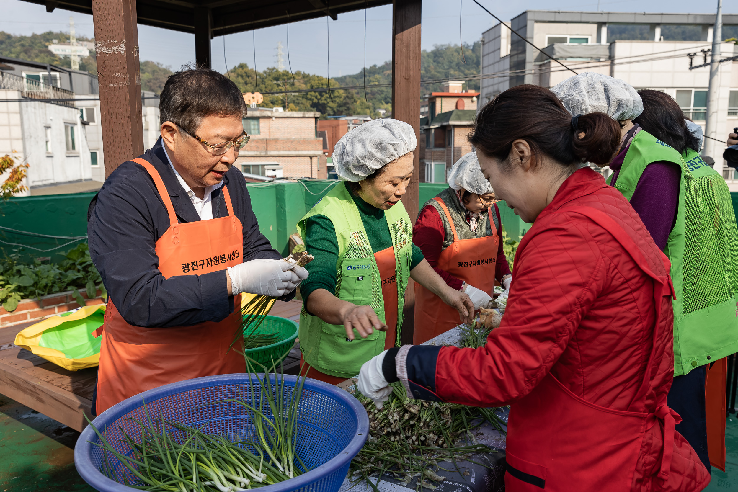 20231023-사랑듬뿍 반찬 나눔 봉사 231023-0138_G_103416.jpg