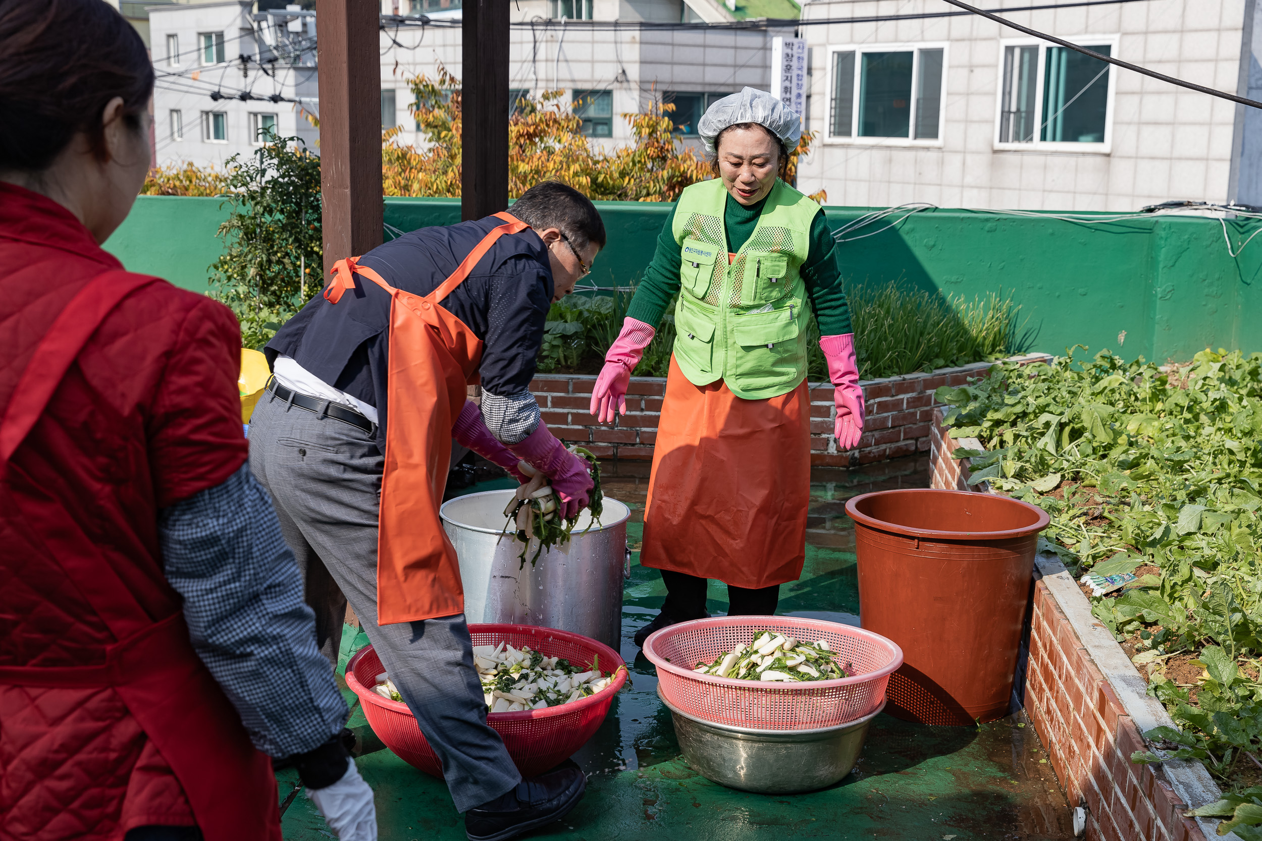 20231023-사랑듬뿍 반찬 나눔 봉사 231023-0271_G_103418.jpg