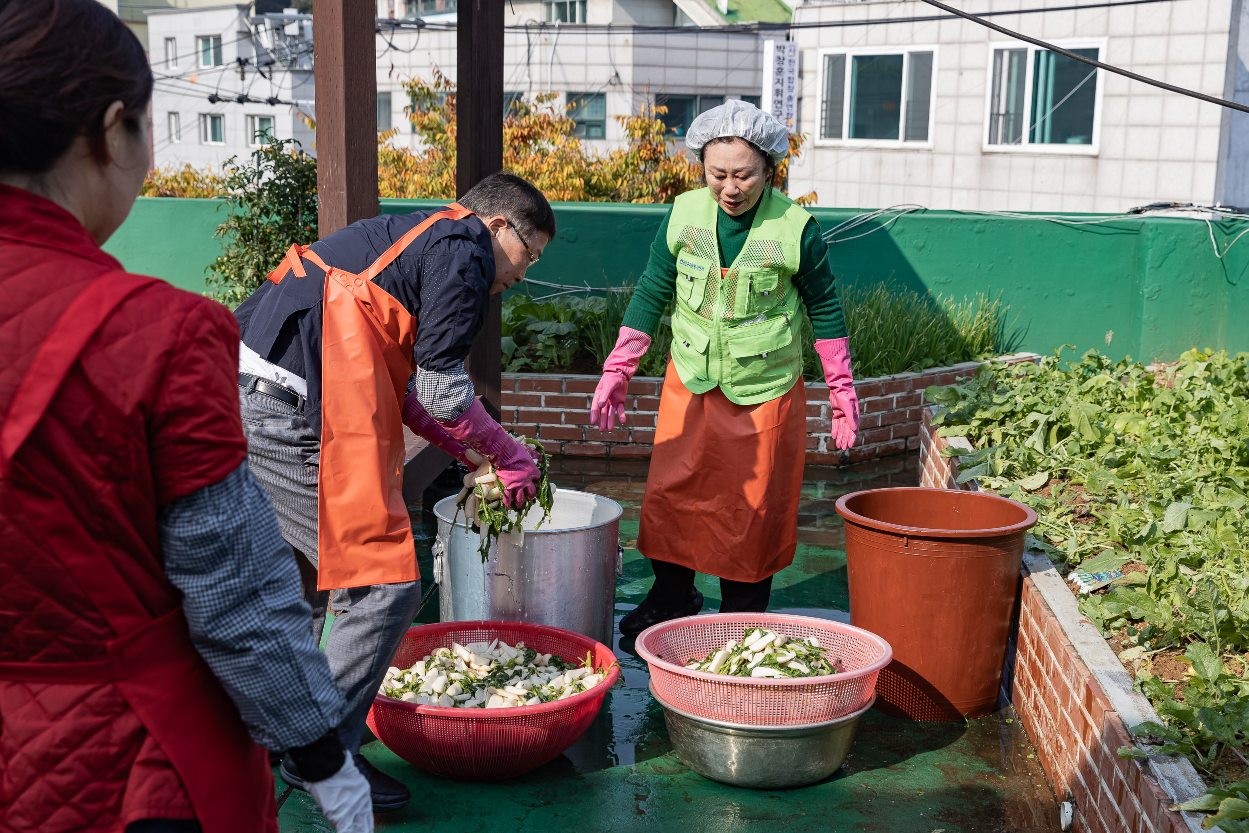 20231023-사랑듬뿍 반찬 나눔 봉사 231023-0276_G_103418.jpg