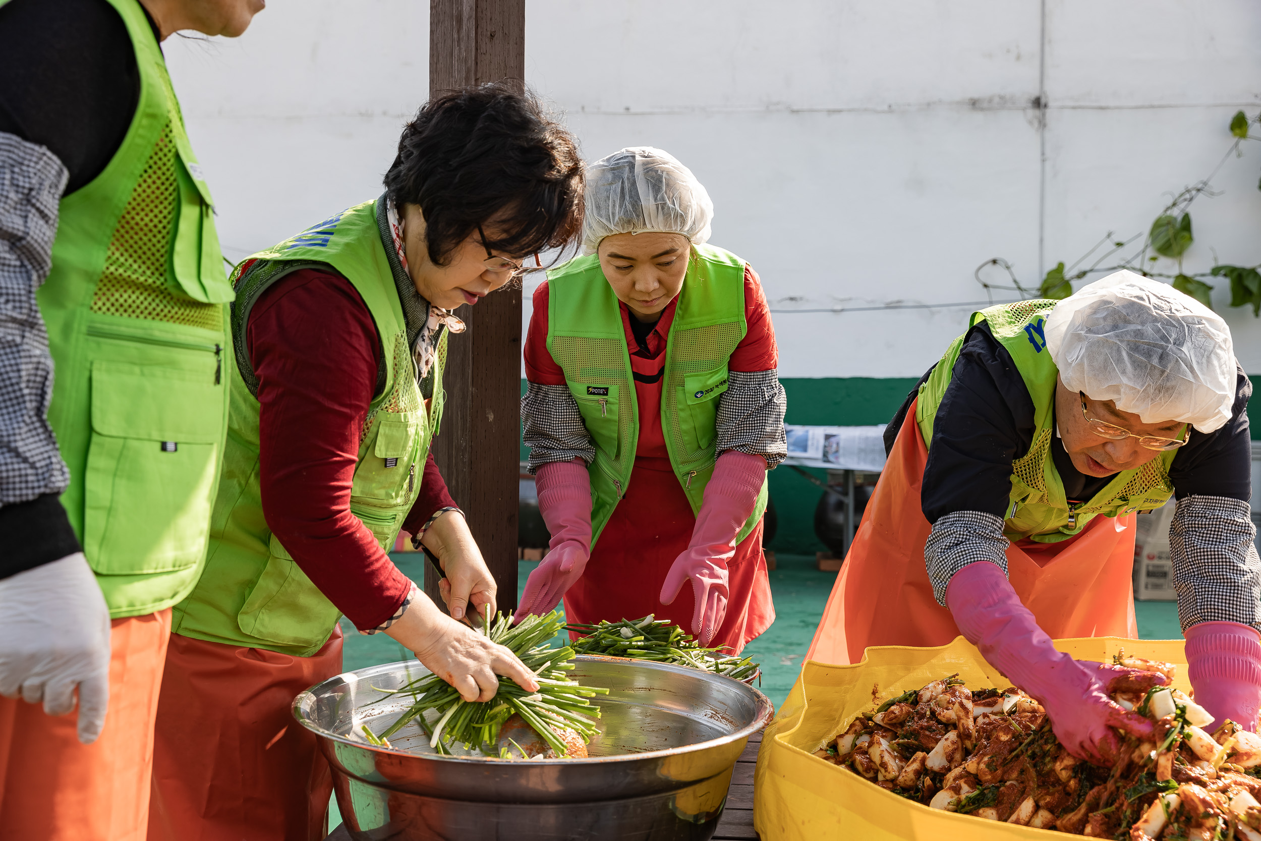 20231023-사랑듬뿍 반찬 나눔 봉사 231023-0425_G_103422.jpg