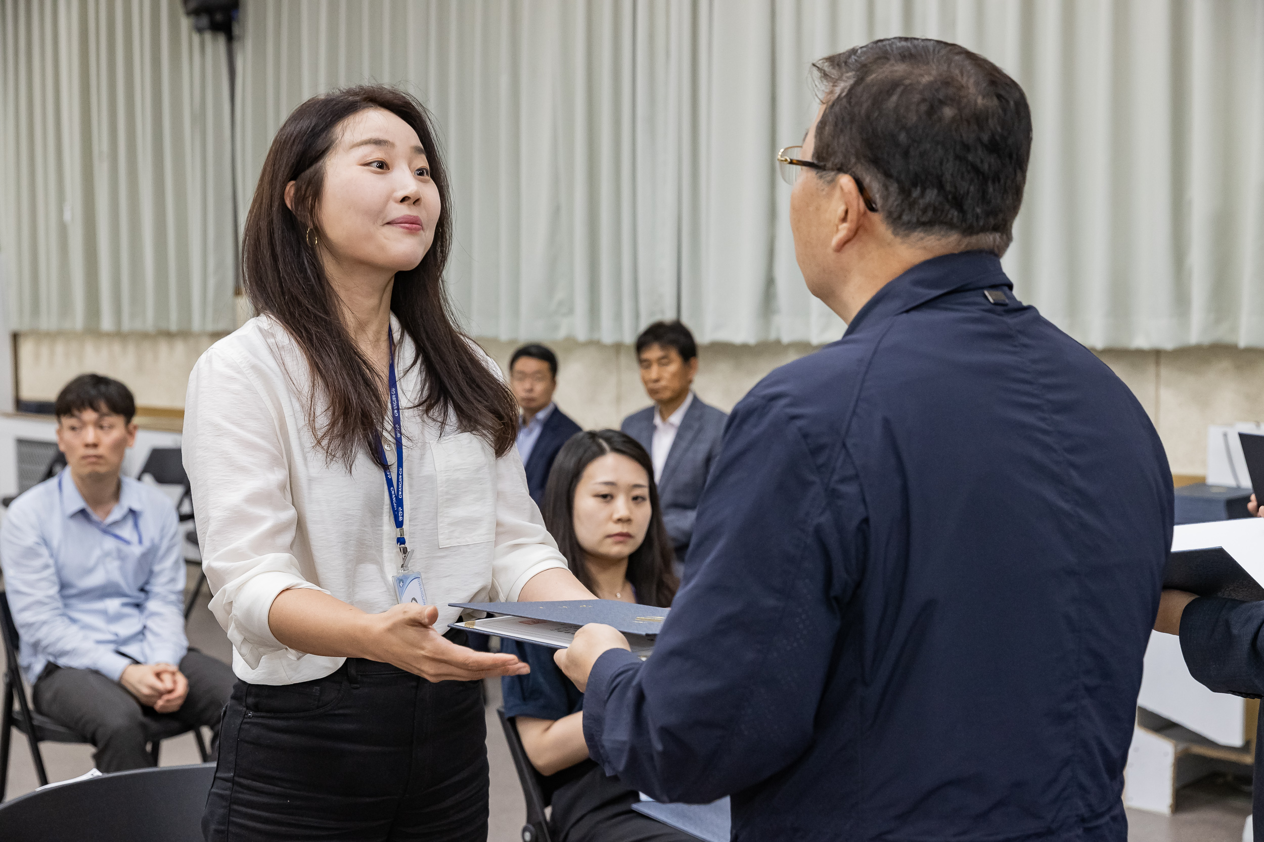 20230629-2023년 하반기 정기인사(8급 이하) 230629-0122-1_G_150347.jpg