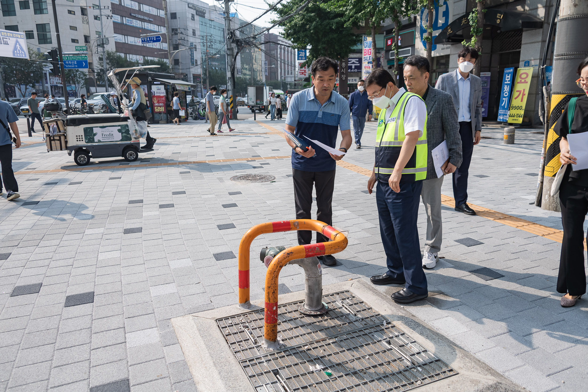 20230720-자양사거리 교통섬 철거 및 횡단보도 확장 공사 완료 230720-0117_G_151735.jpg