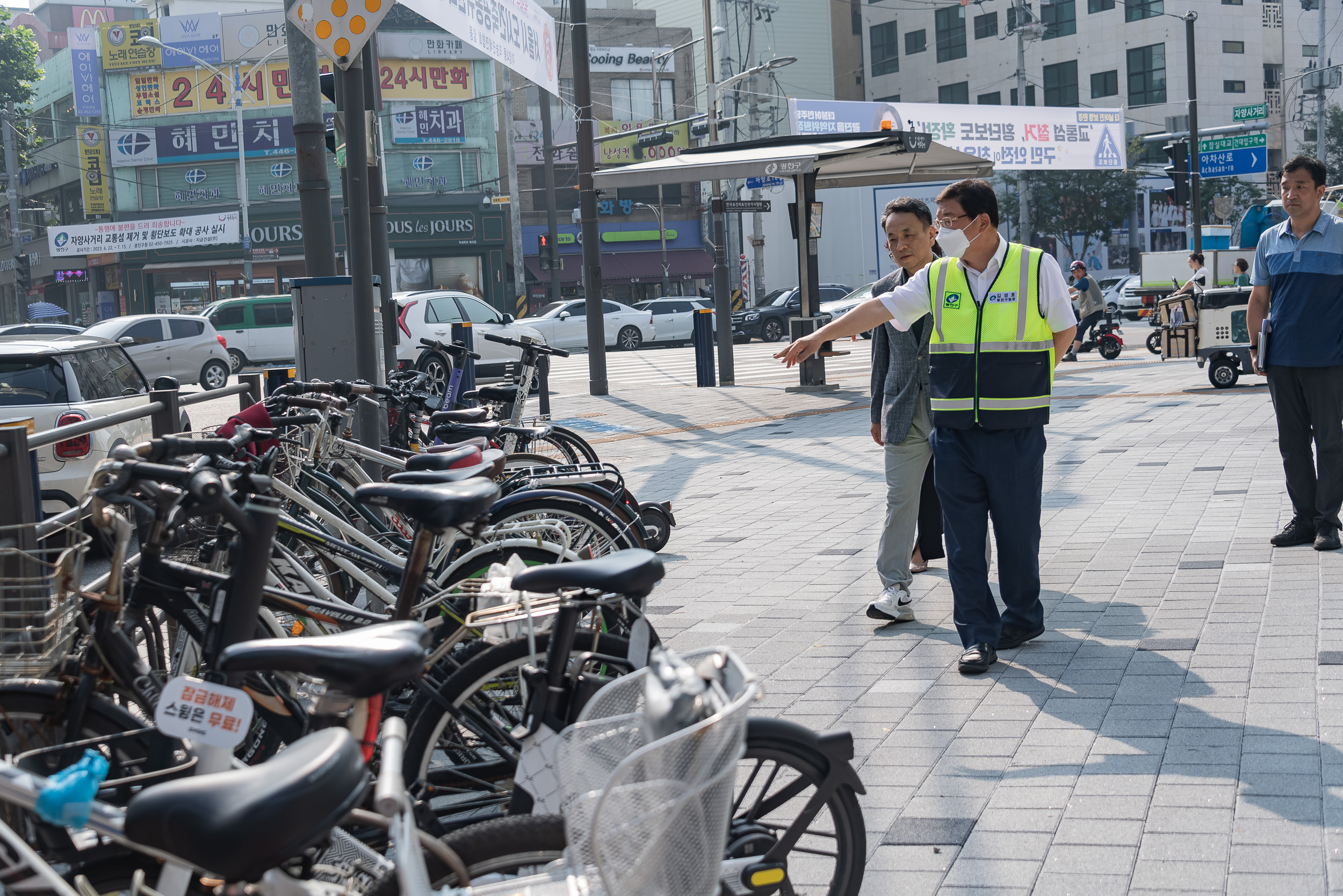 20230720-자양사거리 교통섬 철거 및 횡단보도 확장 공사 완료 230720-0145_G_151736.jpg