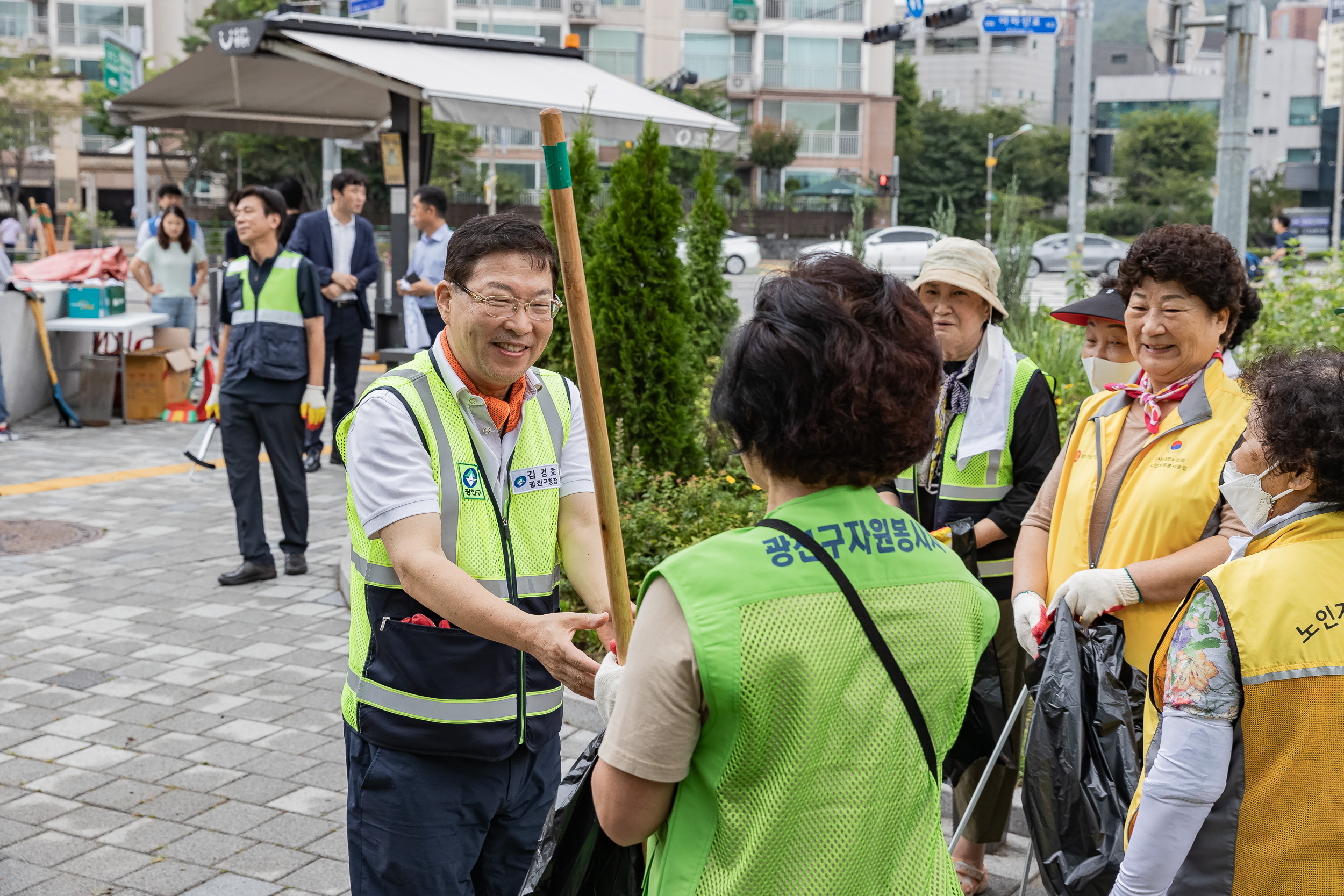 20230830-광장동 클린데이 230830-0117_G_123403.jpg