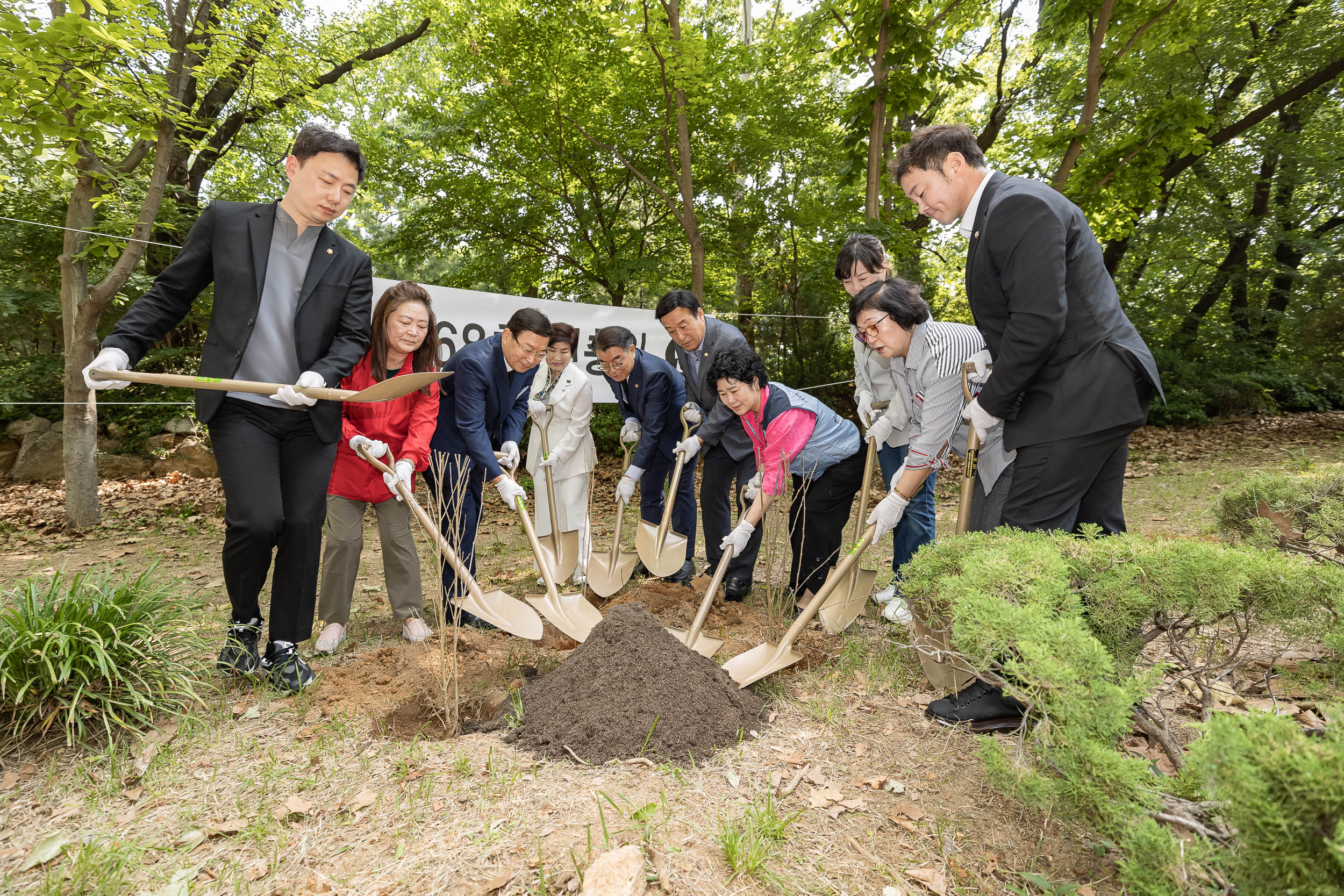 20230606-국자유총연맹 광진구지회 제68회 현충일 추념식 230606-0622_G_164243.jpg