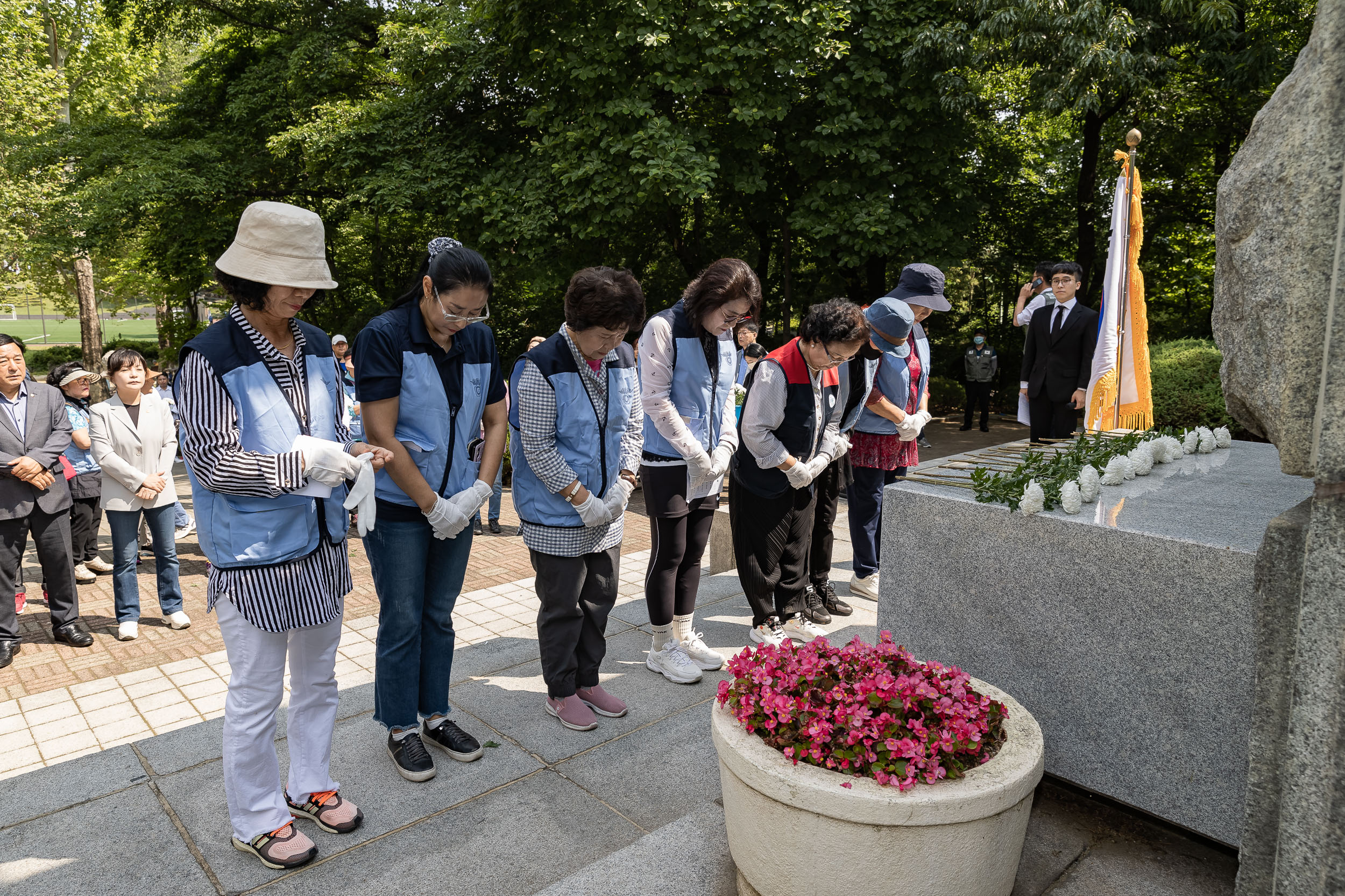 20230606-국자유총연맹 광진구지회 제68회 현충일 추념식 230606-0375_G_164236.jpg