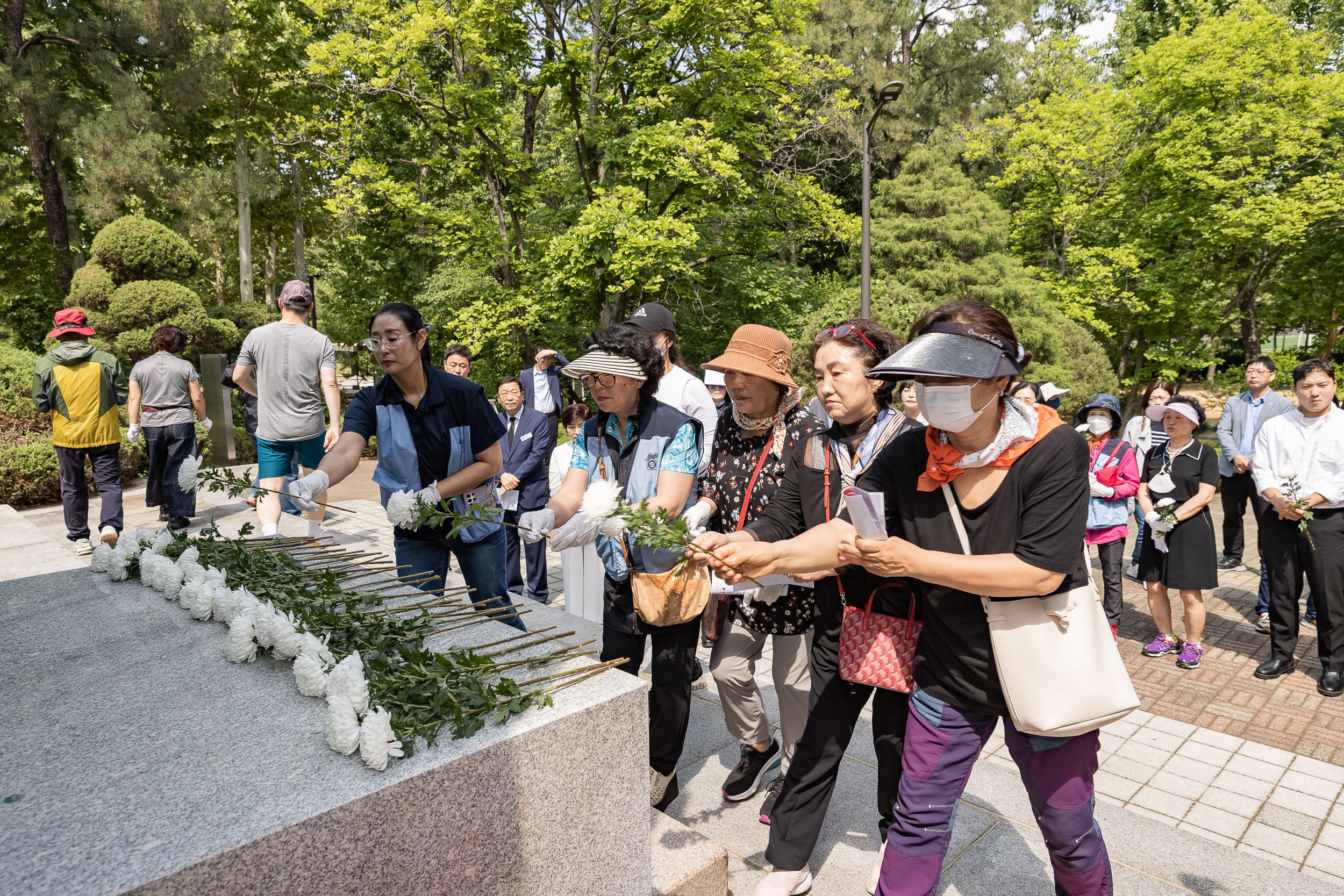 20230606-국자유총연맹 광진구지회 제68회 현충일 추념식 230606-0454_G_164239.jpg