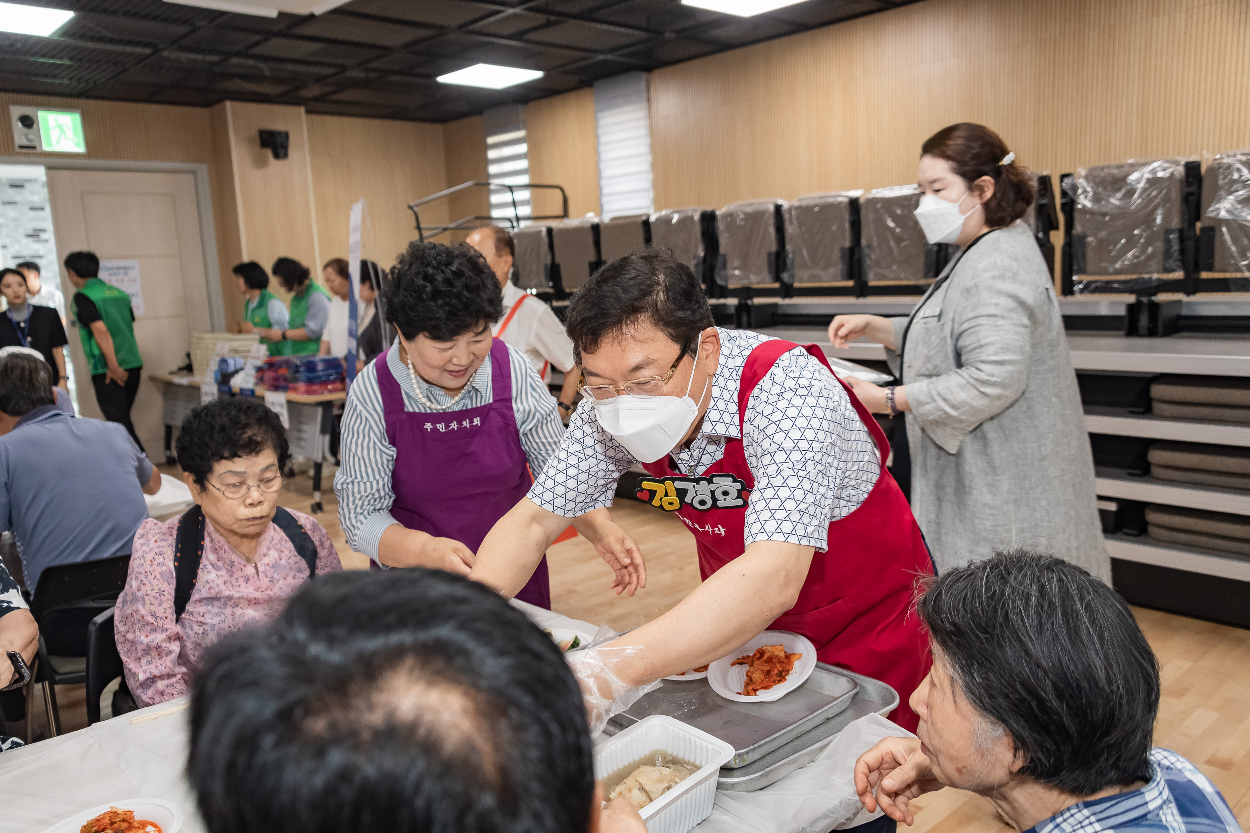 20230720-군자동 어르신 삼계탕 행사 230720-0350_G_144052.jpg