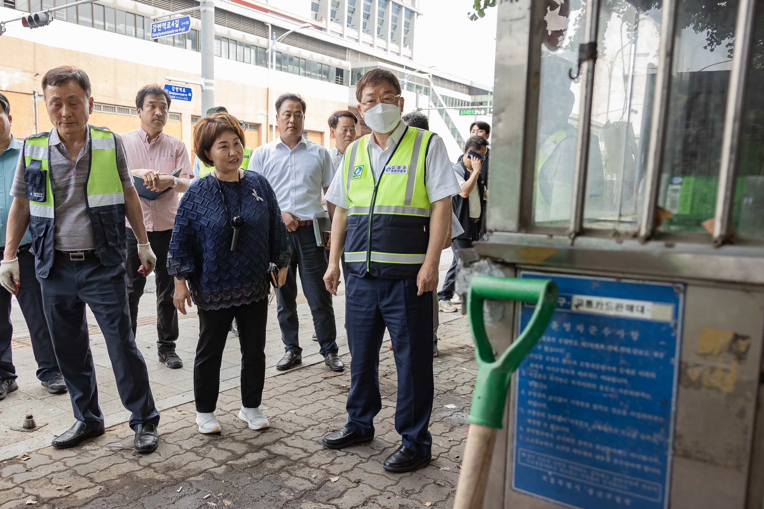 20230706-구의3동 강변 우성아파트 담장 앞 노점상 철거-2 230706-1174_G_191541.jpg