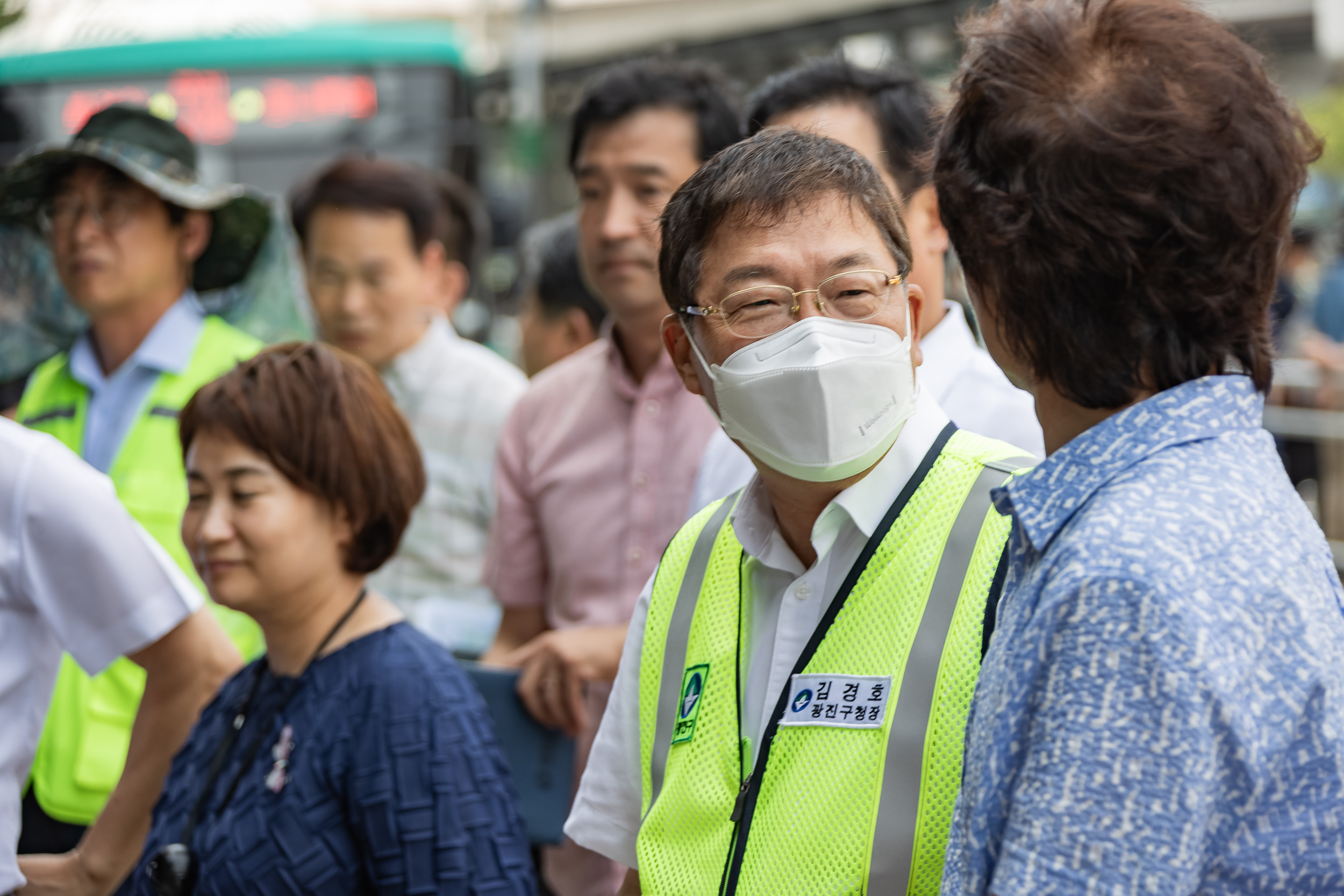 20230706-구의3동 강변 우성아파트 담장 앞 노점상 철거-2 230706-1342_G_191543.jpg