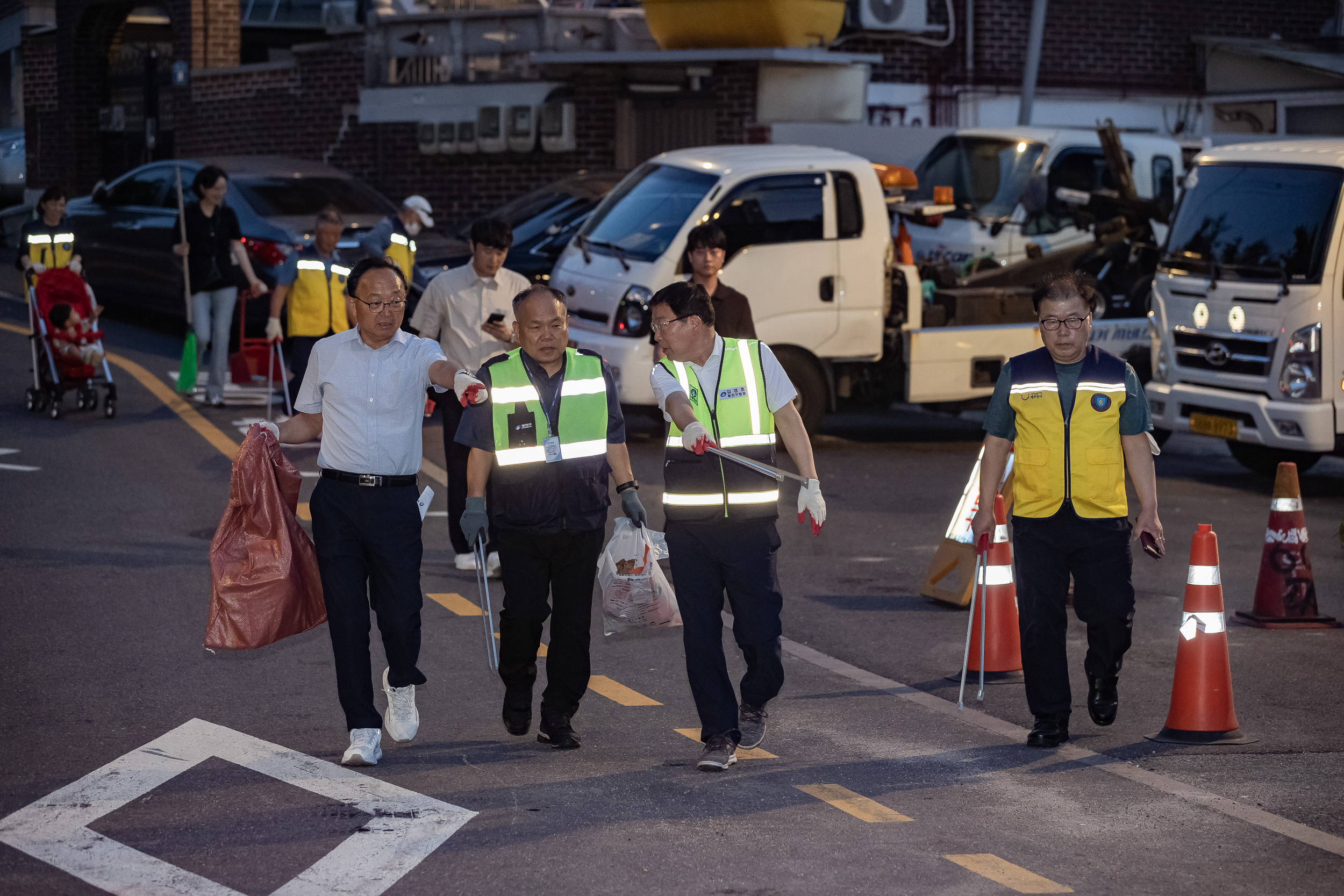 20230615-주민합동 야간순찰(구의2동) 230615-0251-1_G_192115.jpg