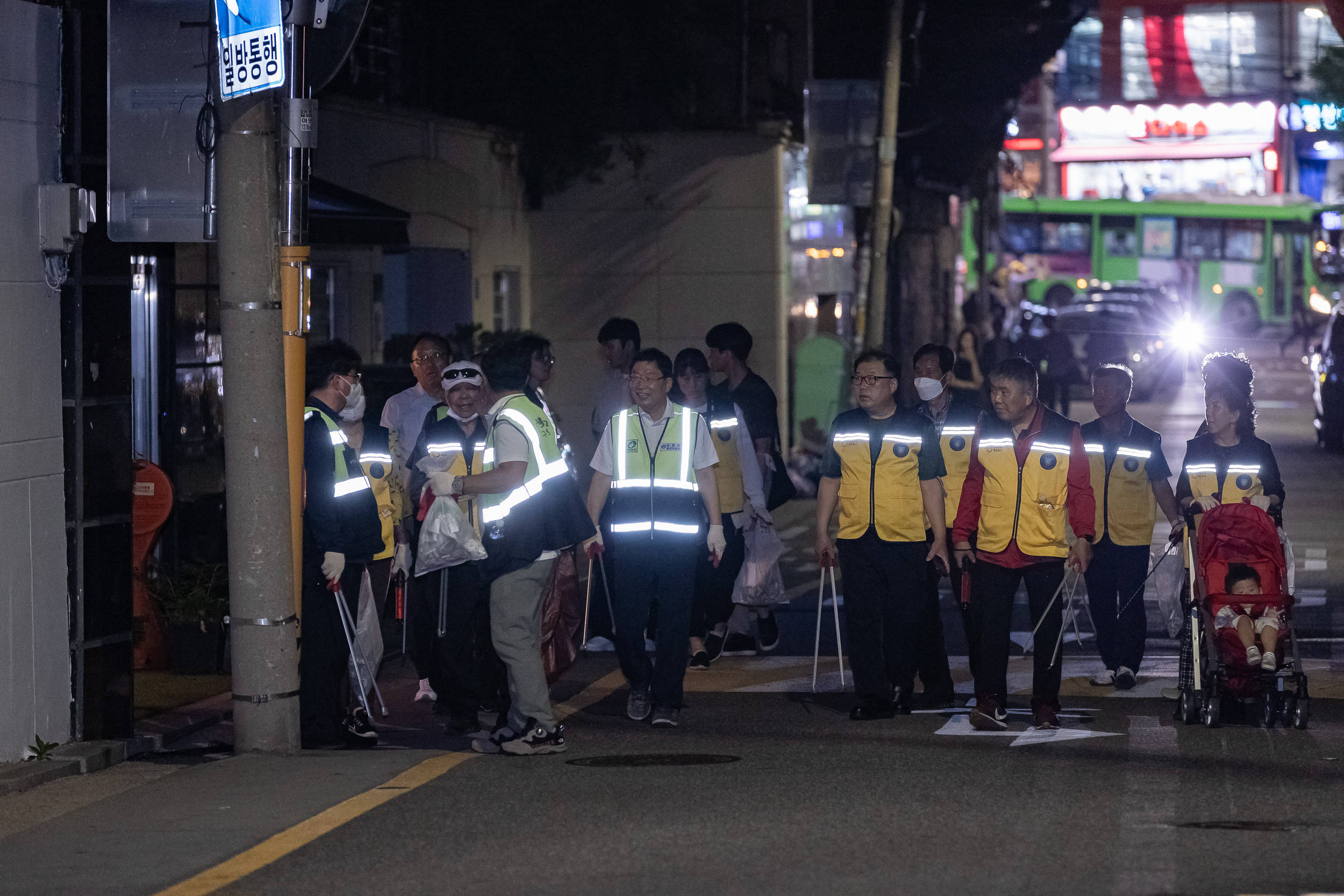 20230615-주민합동 야간순찰(구의2동) 230615-0590_G_192119.jpg