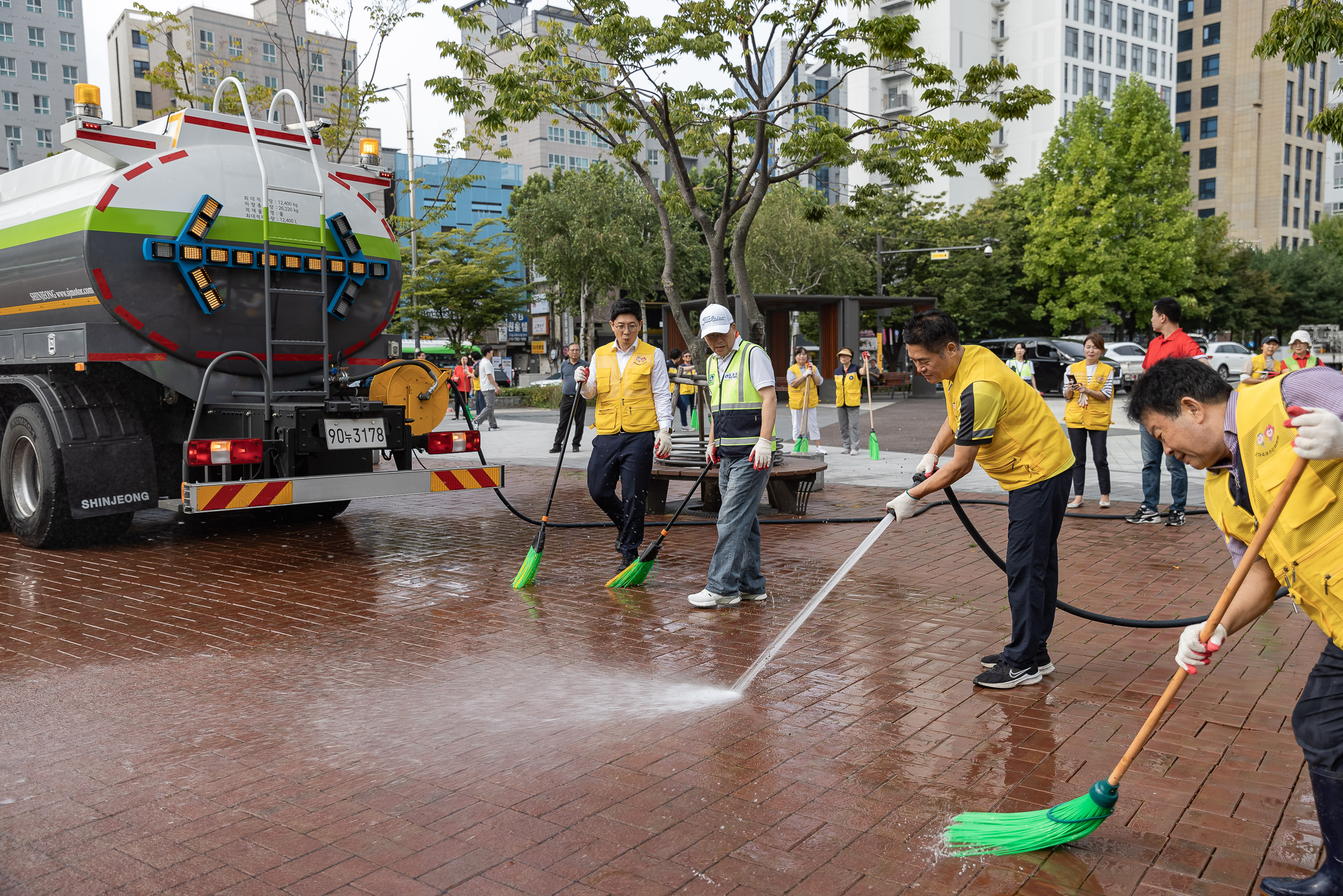 20230919-군자동 묵은 쓰레기 대청소 230919-1173_G_163351.jpg