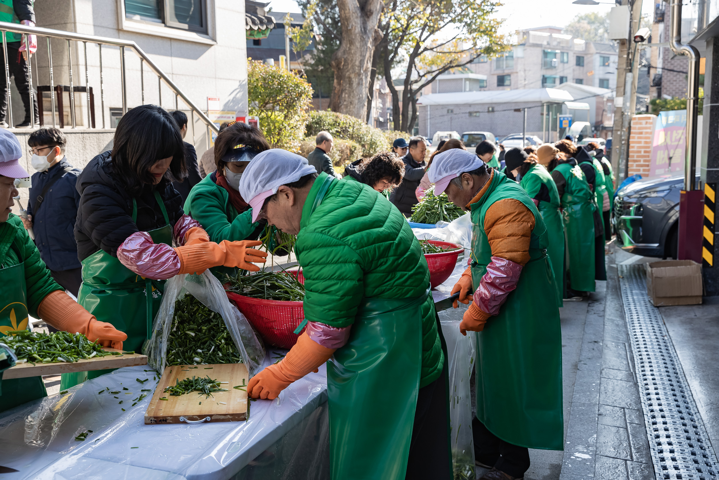 20231114-2023년 사랑의 김장담가드리기 231114_0718_G_152605.jpg