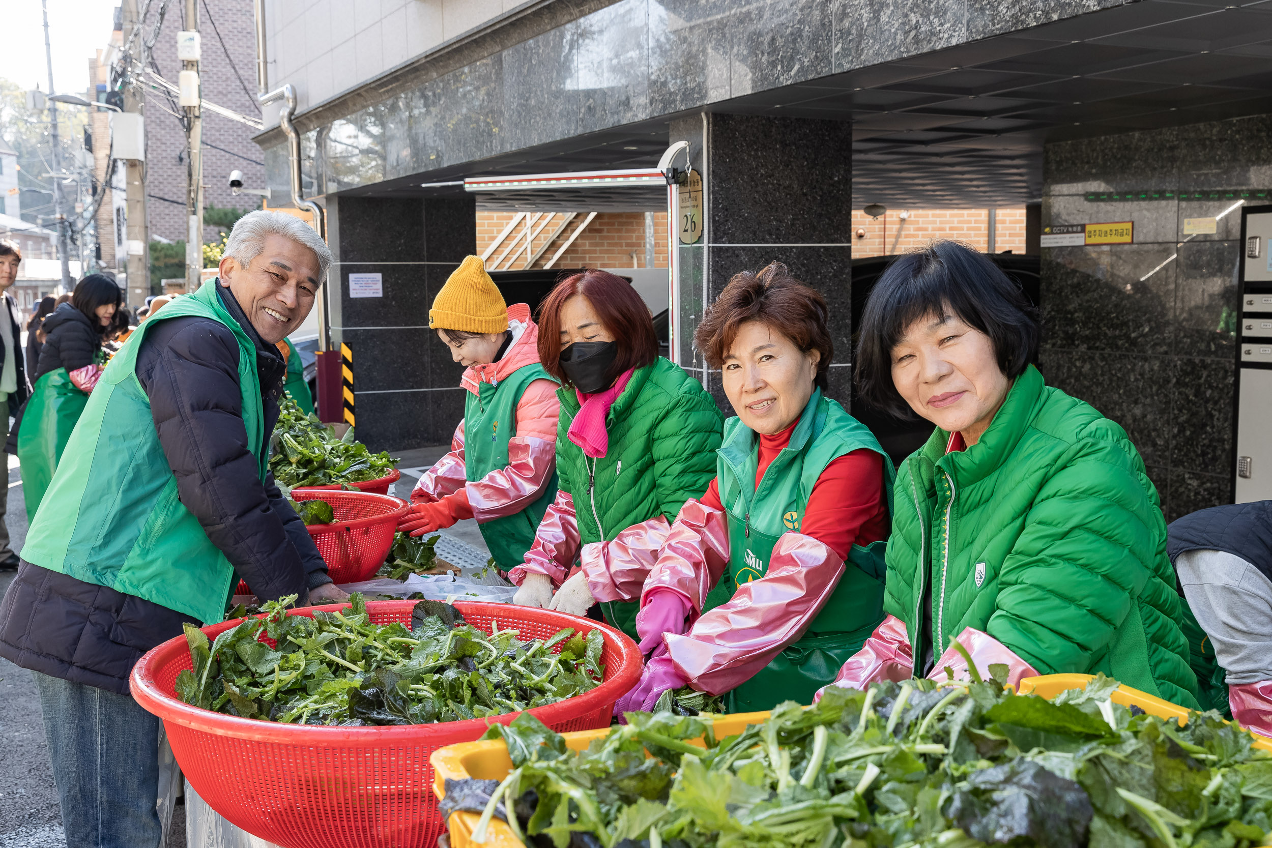 20231114-2023년 사랑의 김장담가드리기 231114_0901_G_152610.jpg